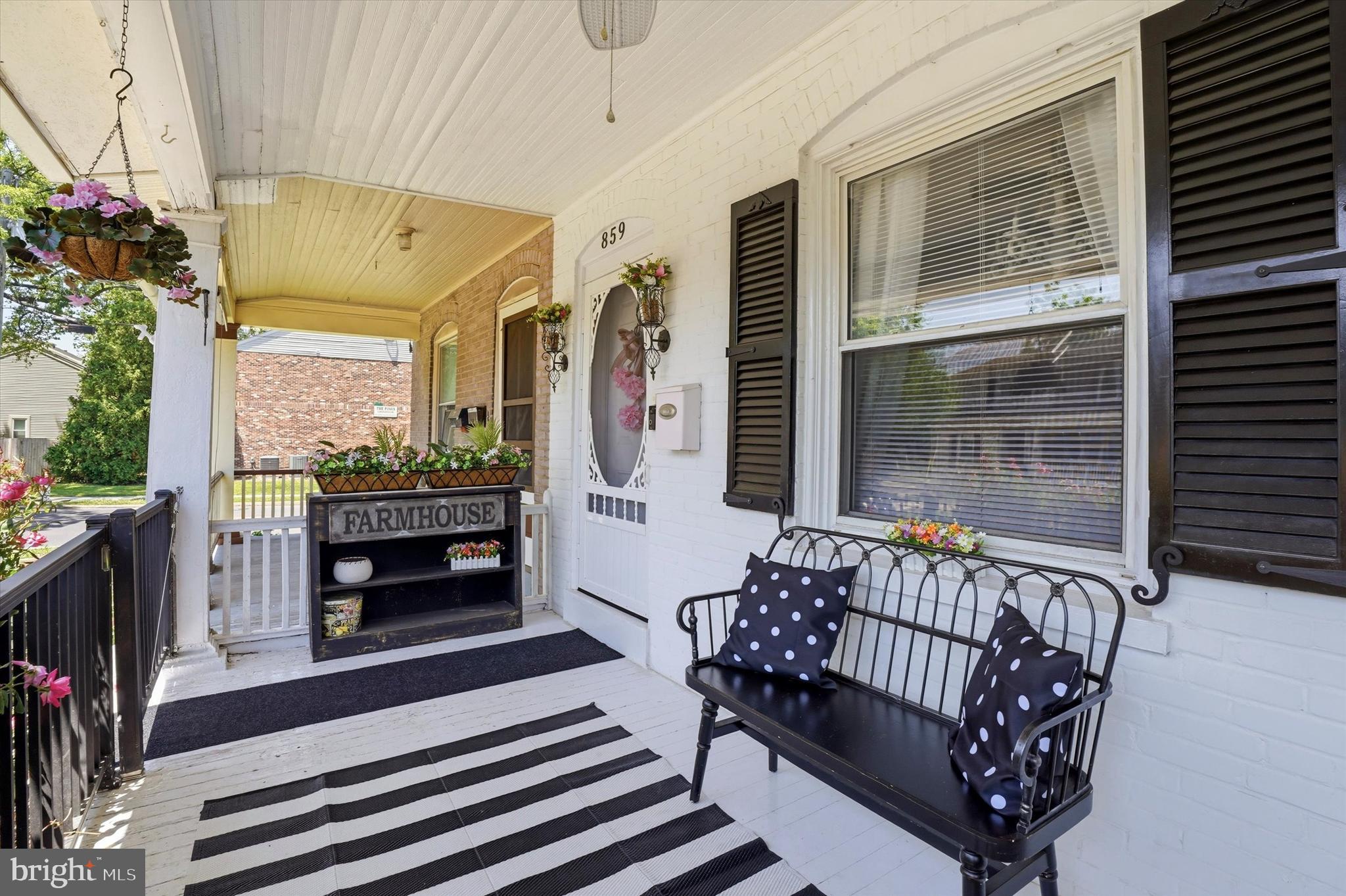 LANSDALE - Residential