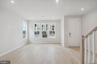 METRO WALK AT MOOREFIELD STATION - Residential