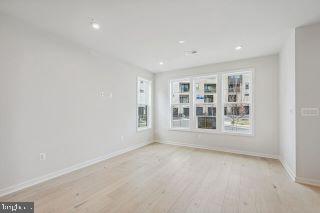 METRO WALK AT MOOREFIELD STATION - Residential