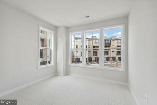 METRO WALK AT MOOREFIELD STATION - Residential