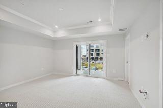METRO WALK AT MOOREFIELD STATION - Residential