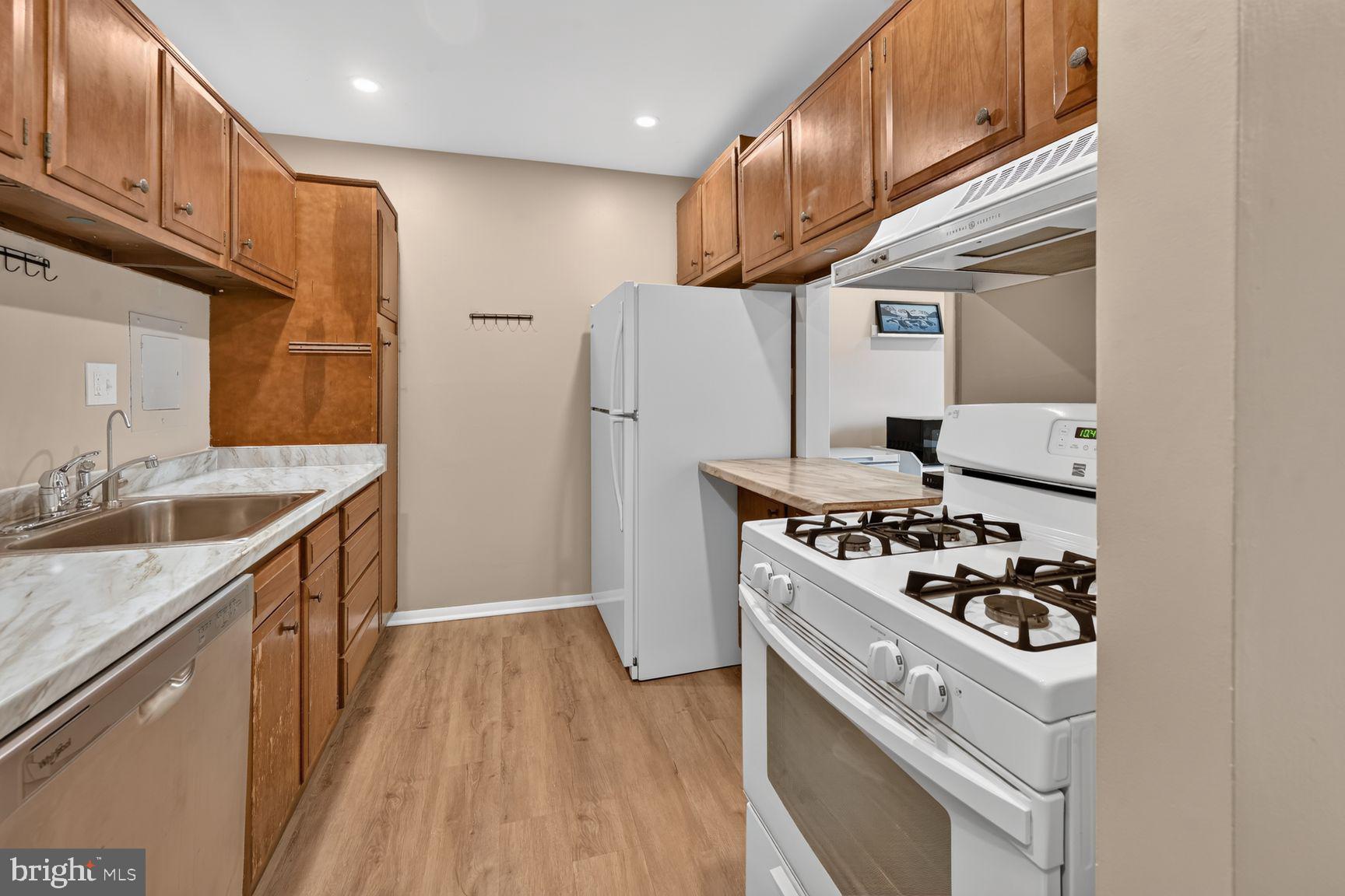 MONTGOMERY CENTURY - Residential