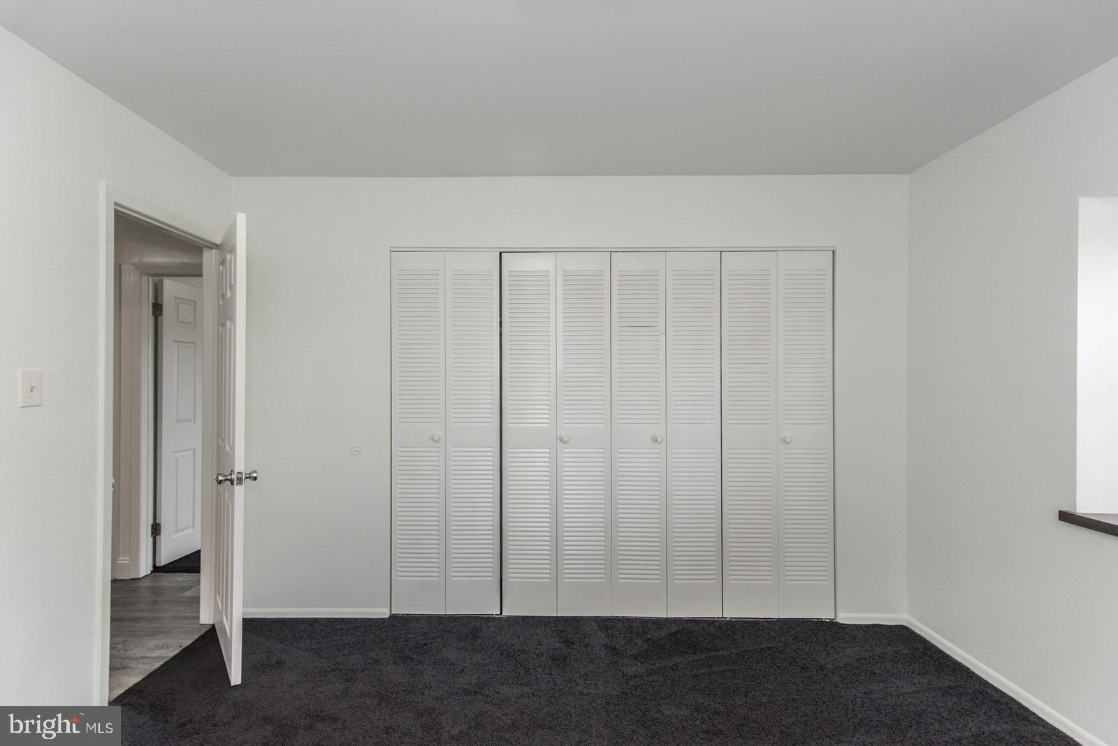 MAYFAIR - Commercial Sale