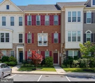 Experience refined living in this stunning three-level townhome in sought-after Urbana Highlands—truly move-in ready and beautifully appointed throughout.

Bright, open layout with rich wood floors and impressive 13-foot ceilings in the recreation room.
Cozy gas fireplace with a stone surround in the main living area.
Gourmet kitchen features granite countertops, espresso cabinetry, subway tile backsplash, stainless steel appliances, double wall ovens, and a 5-burner gas cooktop—perfect for everyday cooking and entertaining.
Luxurious primary suite with vaulted ceilings, upgraded ceramic tile, and a spa-style shower with a built-in seat.
Expansive deck overlooking peaceful woods—ideal for morning coffee, grilling, or unwinding at sunset.
Enjoy the Urbana lifestyle: minutes to restaurants, shops, golf, and everything the community has to offer.
Crisp, stylish, and convenient—this home blends elegance with comfort in one of Urbana’s most desirable neighborhoods.