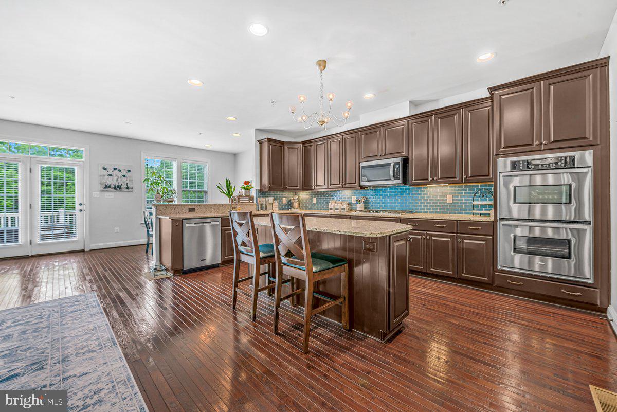 URBANA HIGHLANDS - Residential