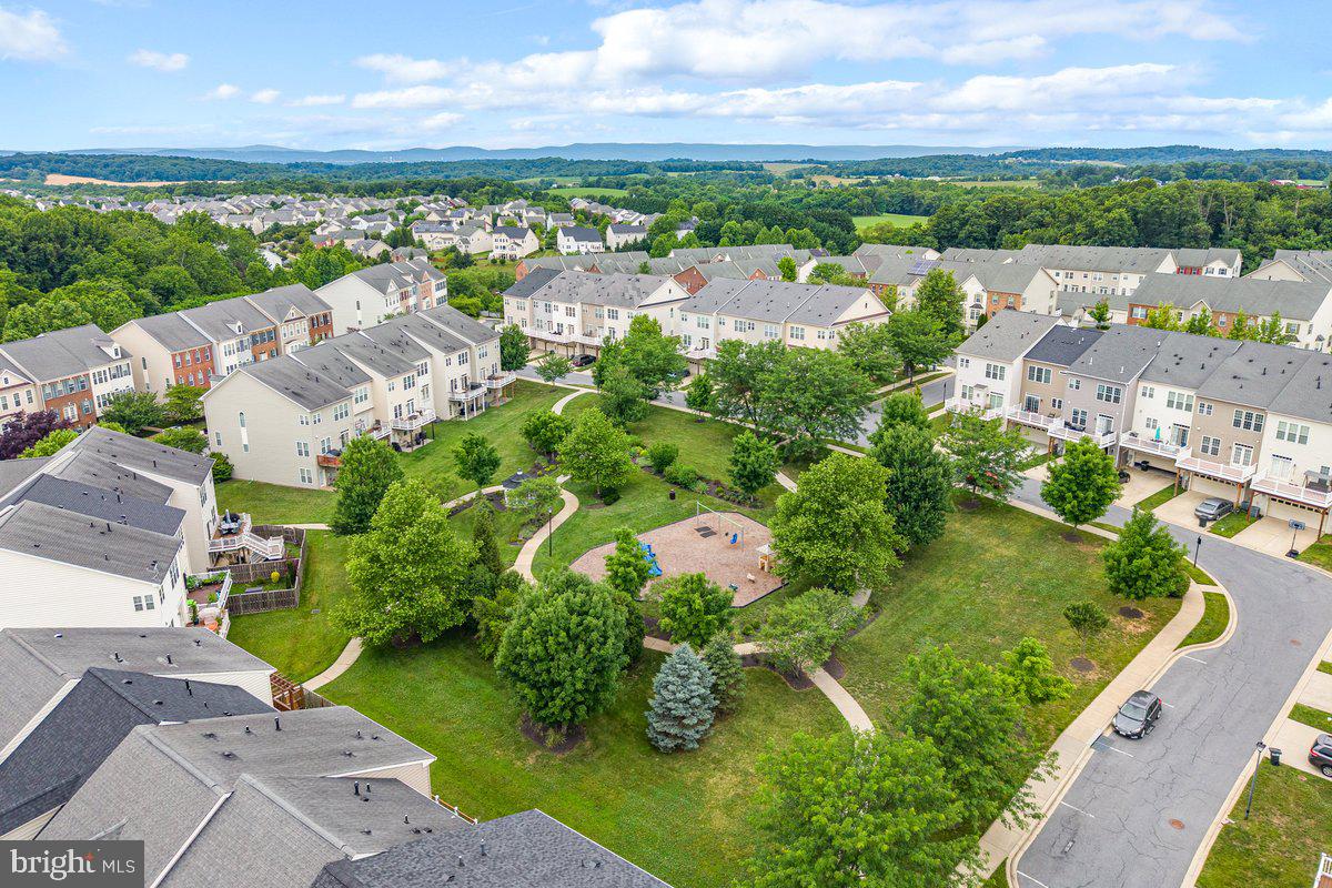 URBANA HIGHLANDS - Residential