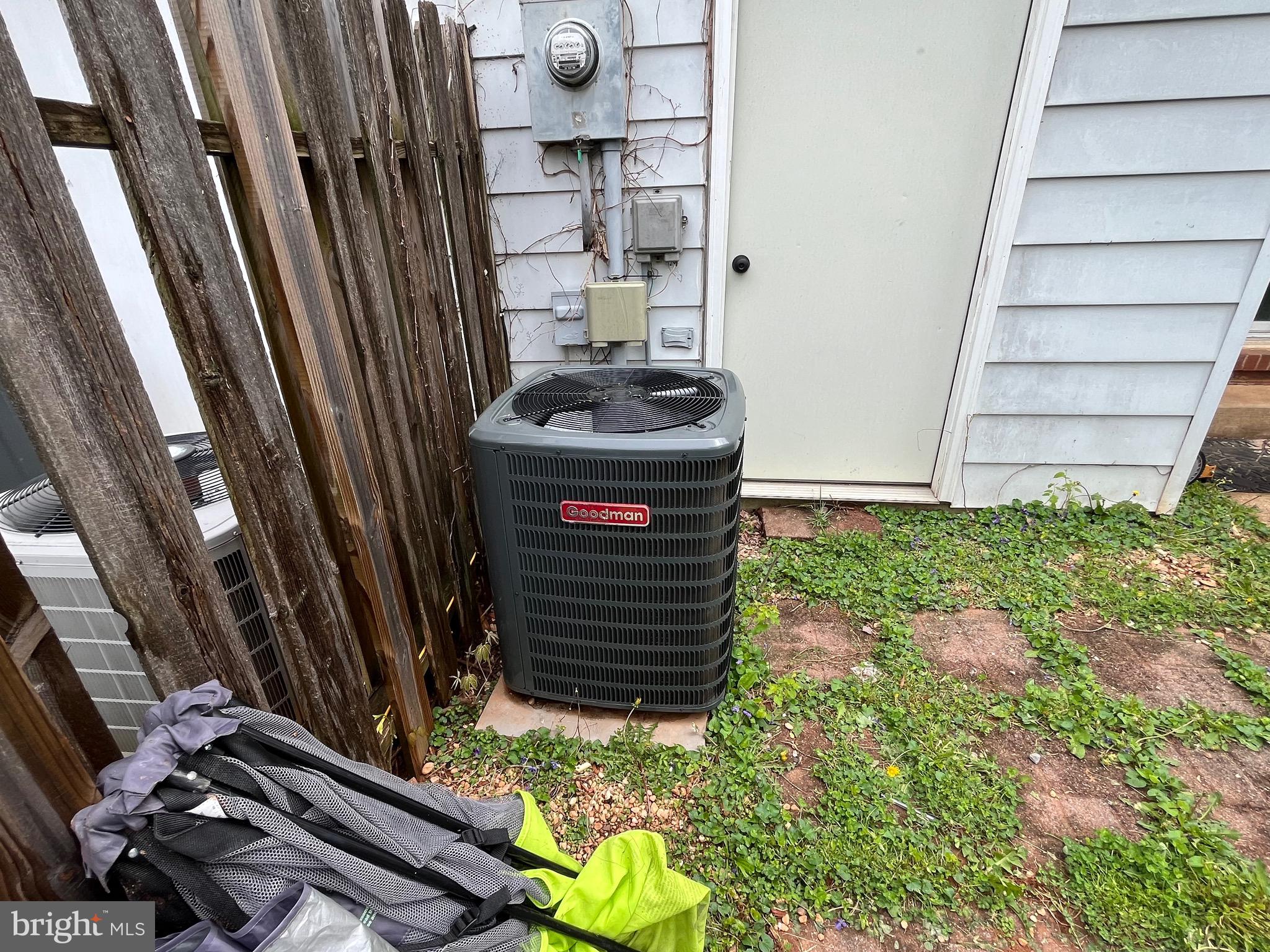 DALE CITY - Residential