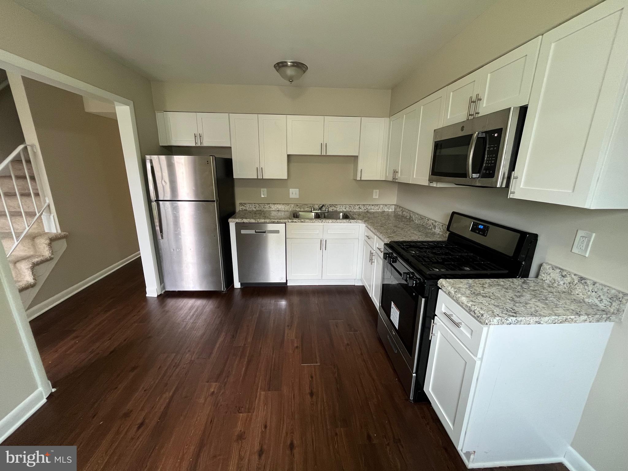 DALE CITY - Residential