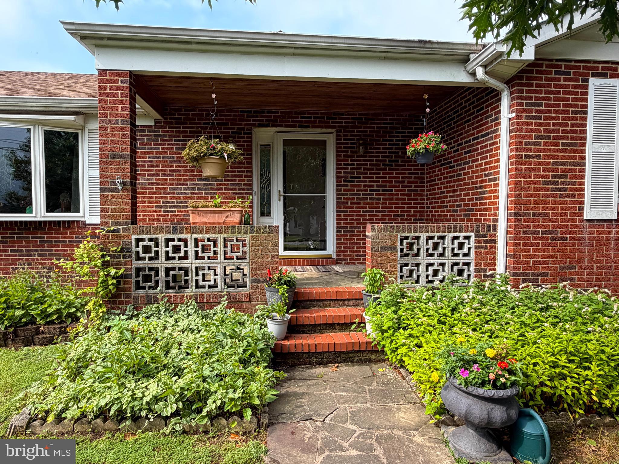 ROSEDALE - Residential