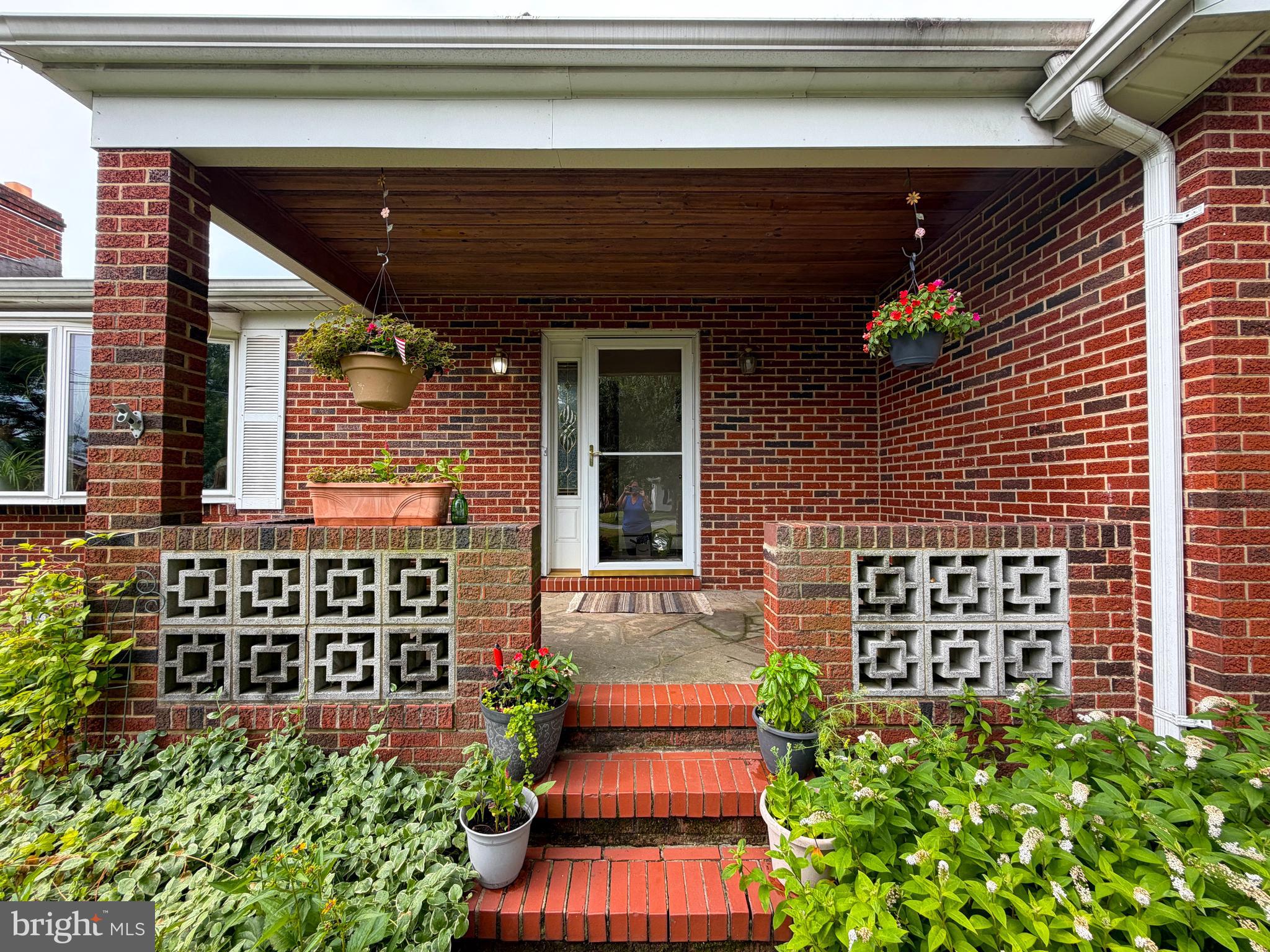 ROSEDALE - Residential