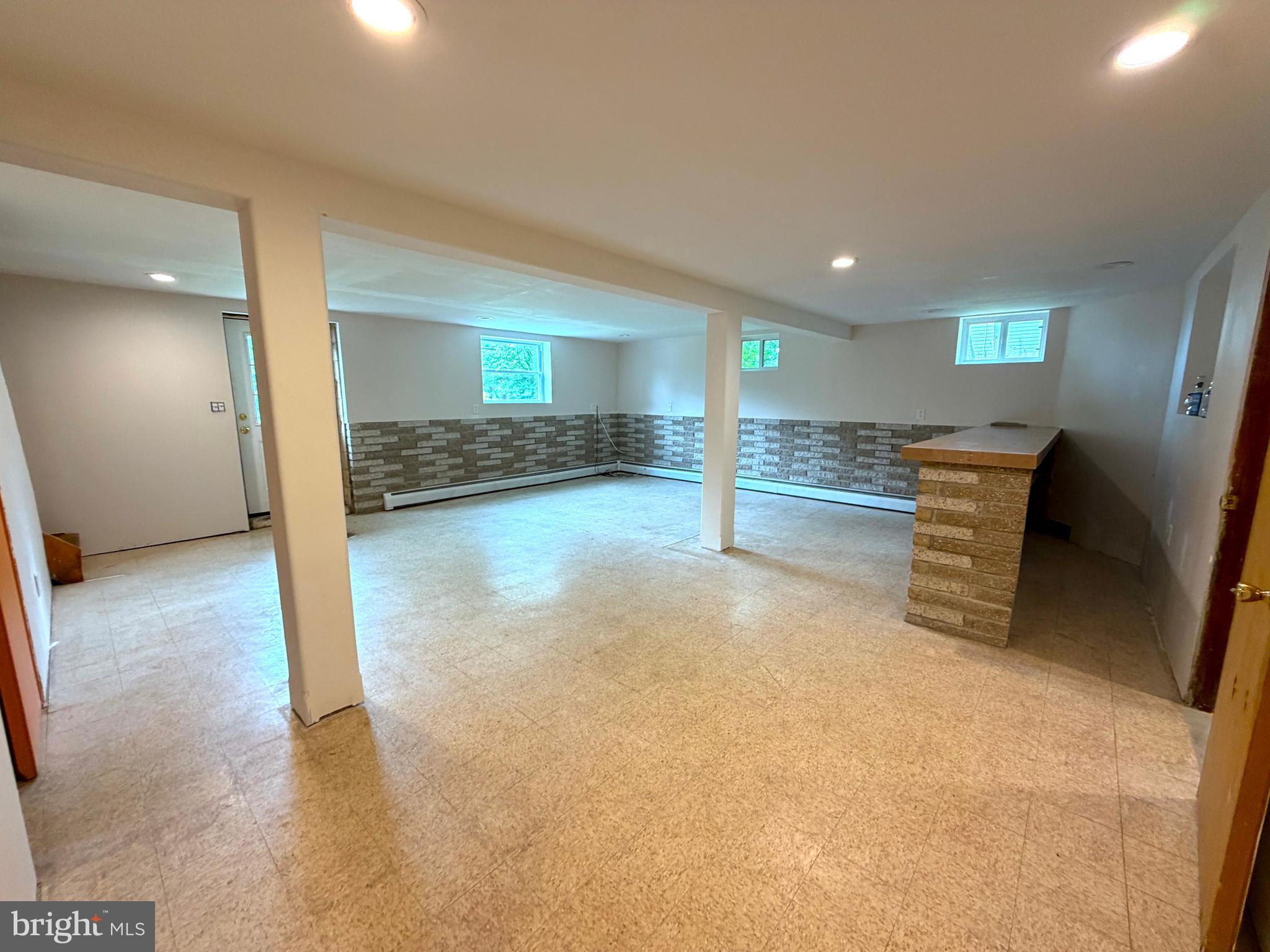 ROSEDALE - Residential