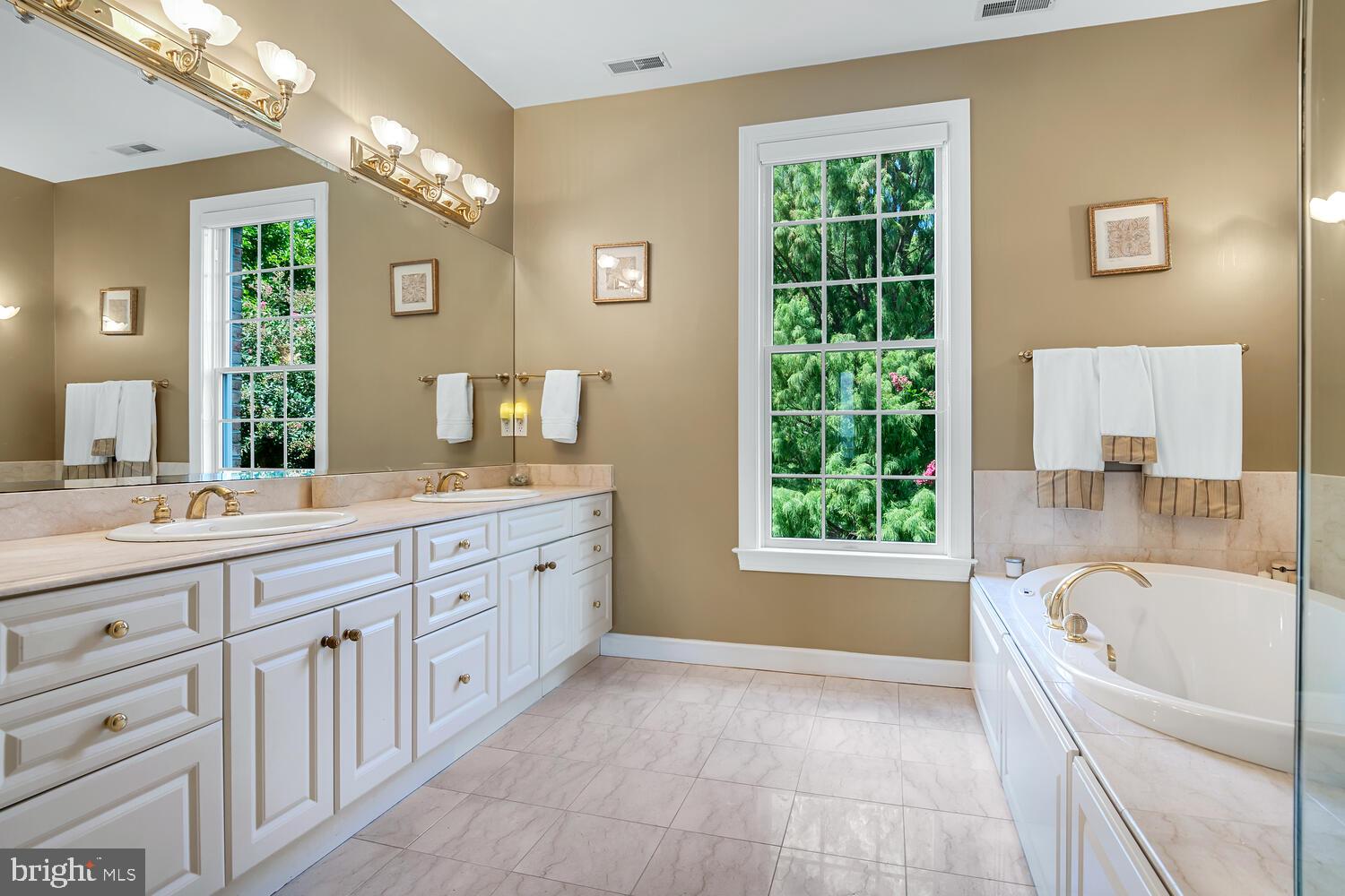 SOUTHWIND - Residential