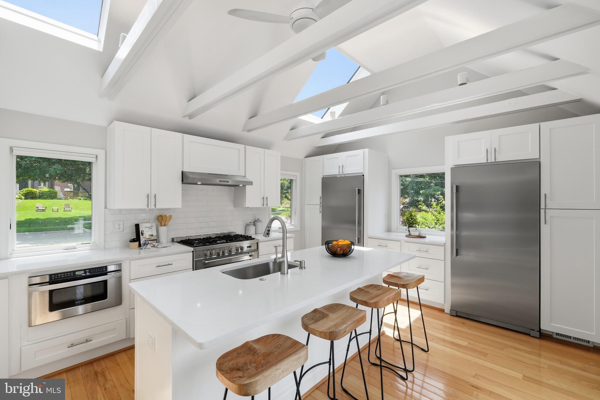 WOODSIDE KNOLLS - Residential