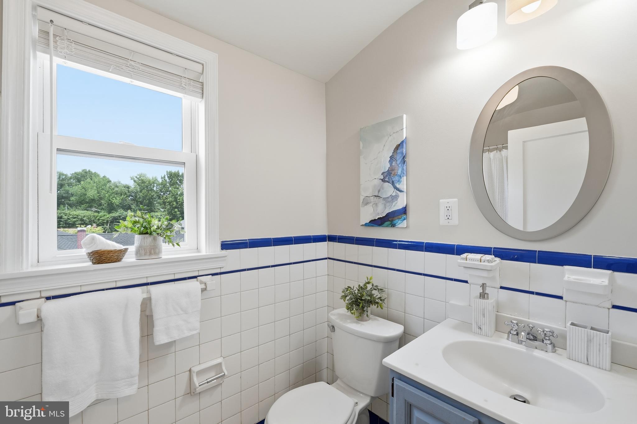 WOODSIDE KNOLLS - Residential