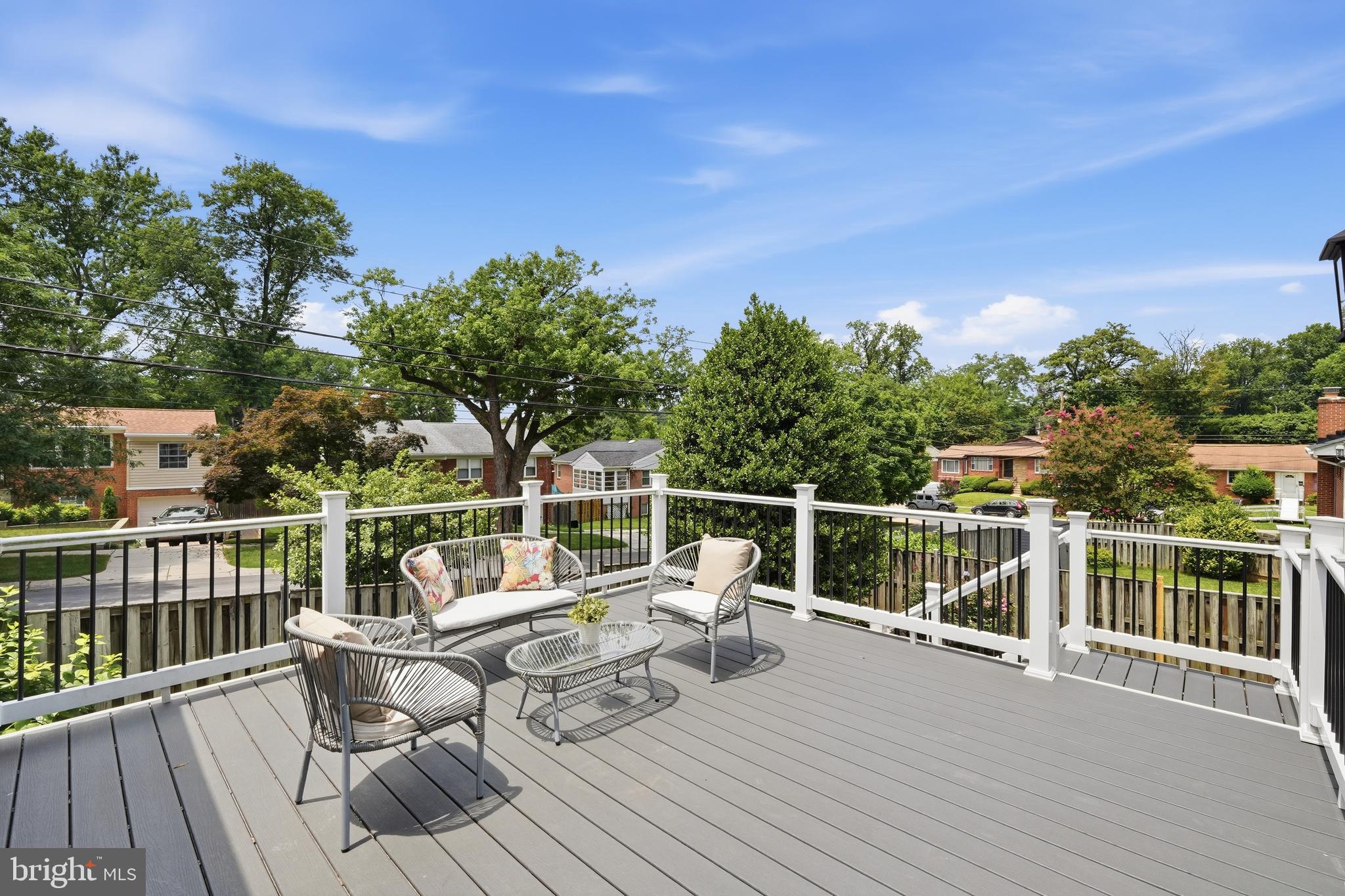 WOODSIDE KNOLLS - Residential