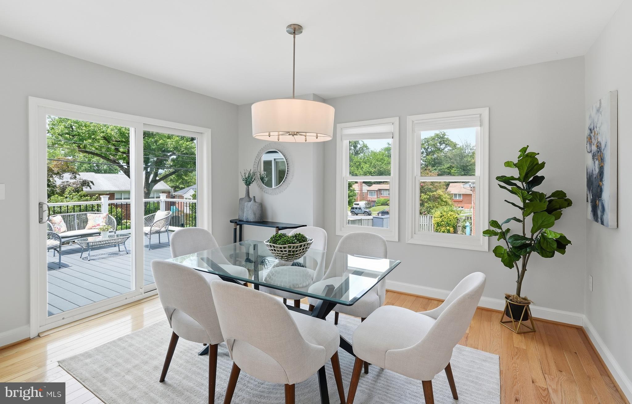 WOODSIDE KNOLLS - Residential