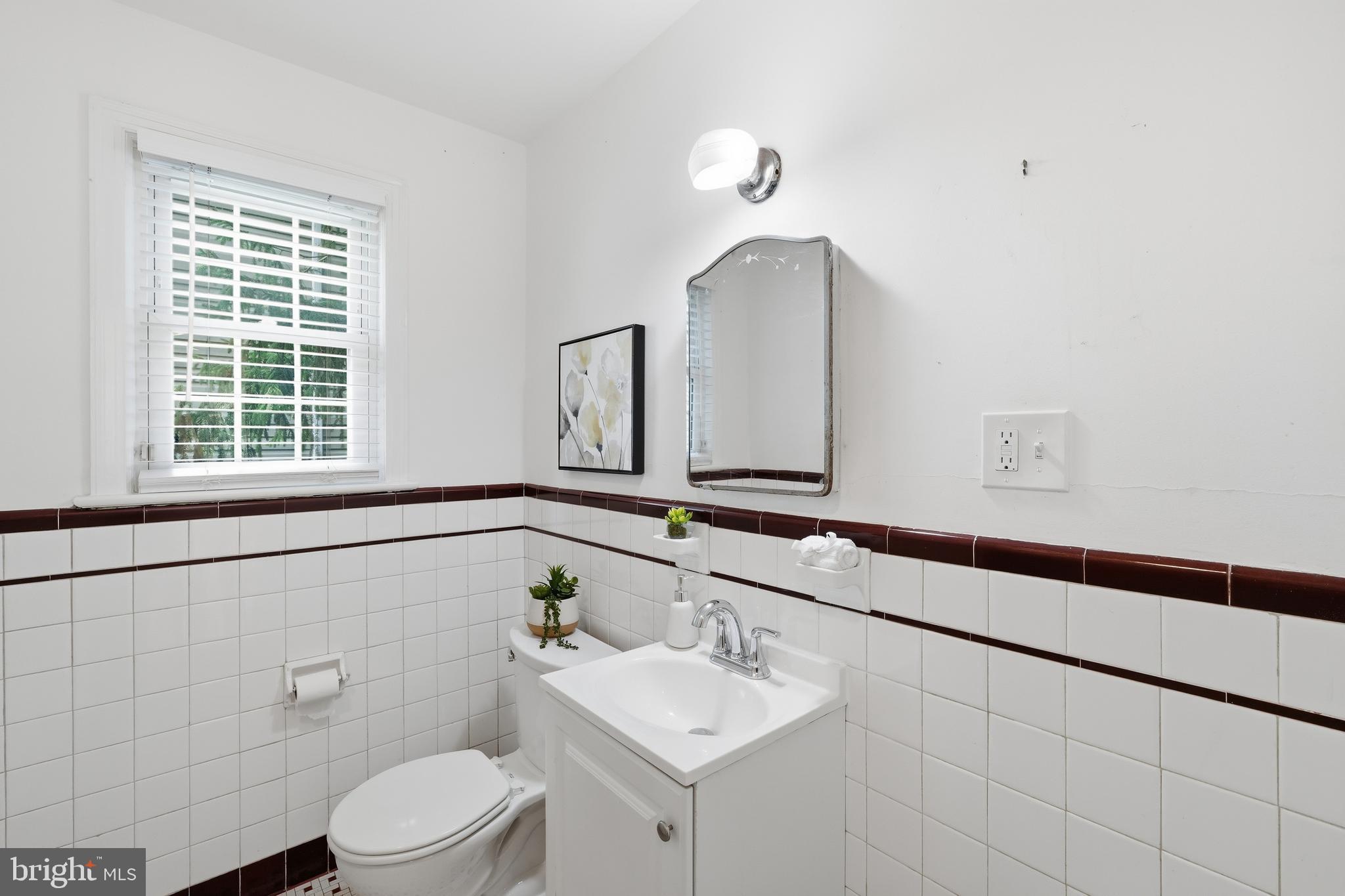 WOODSIDE KNOLLS - Residential