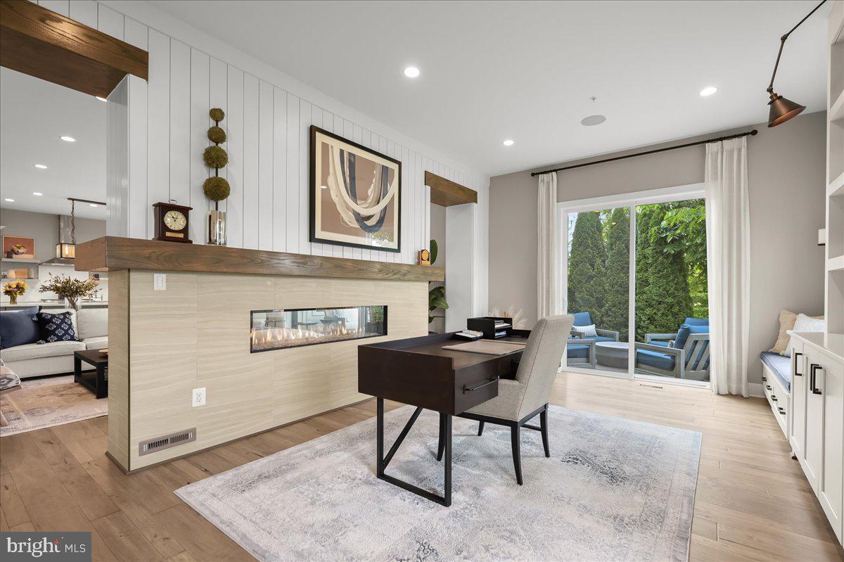 THE RIDINGS AT NORTH BRANCH - Residential