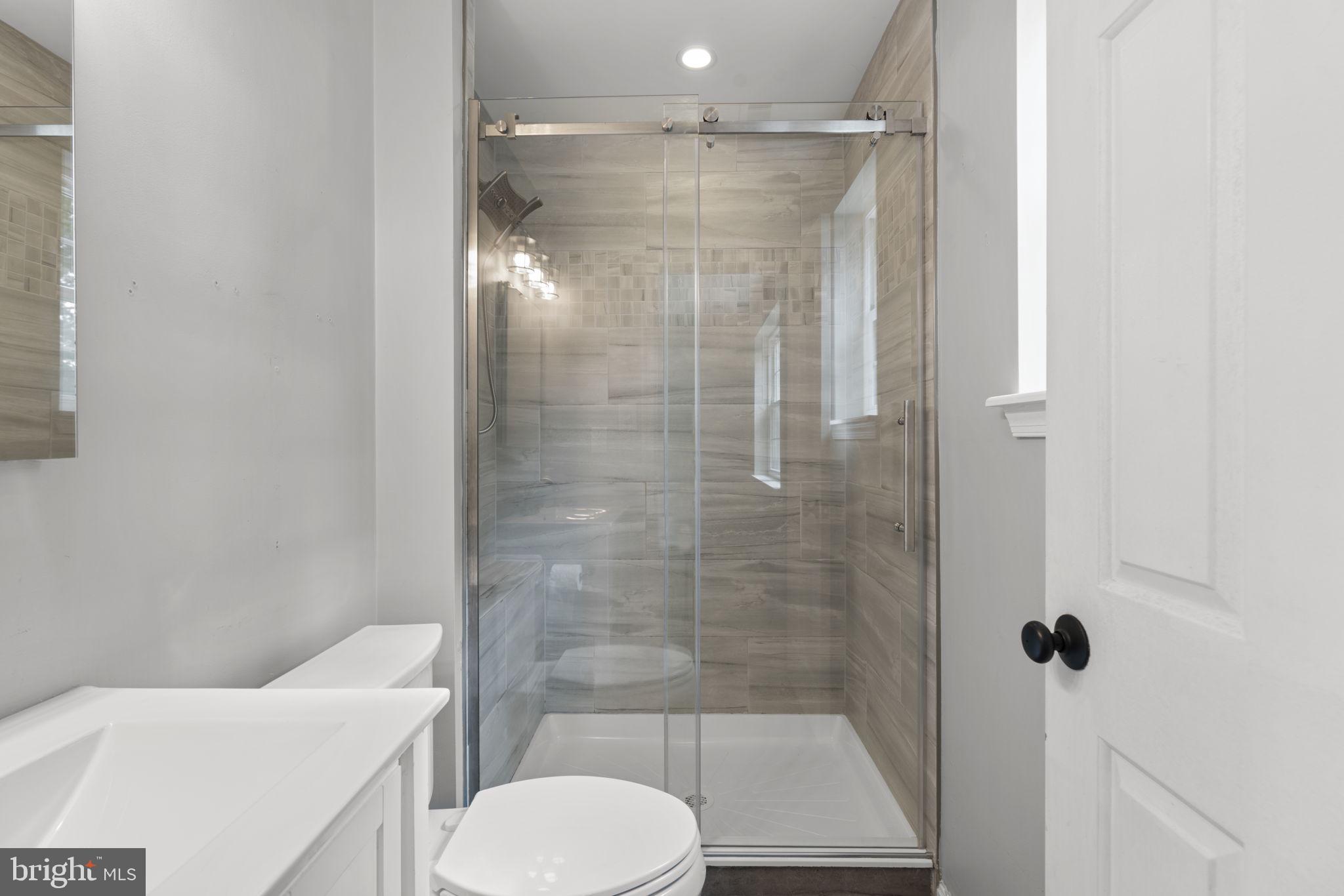 LINTHICUM OAKS - Residential