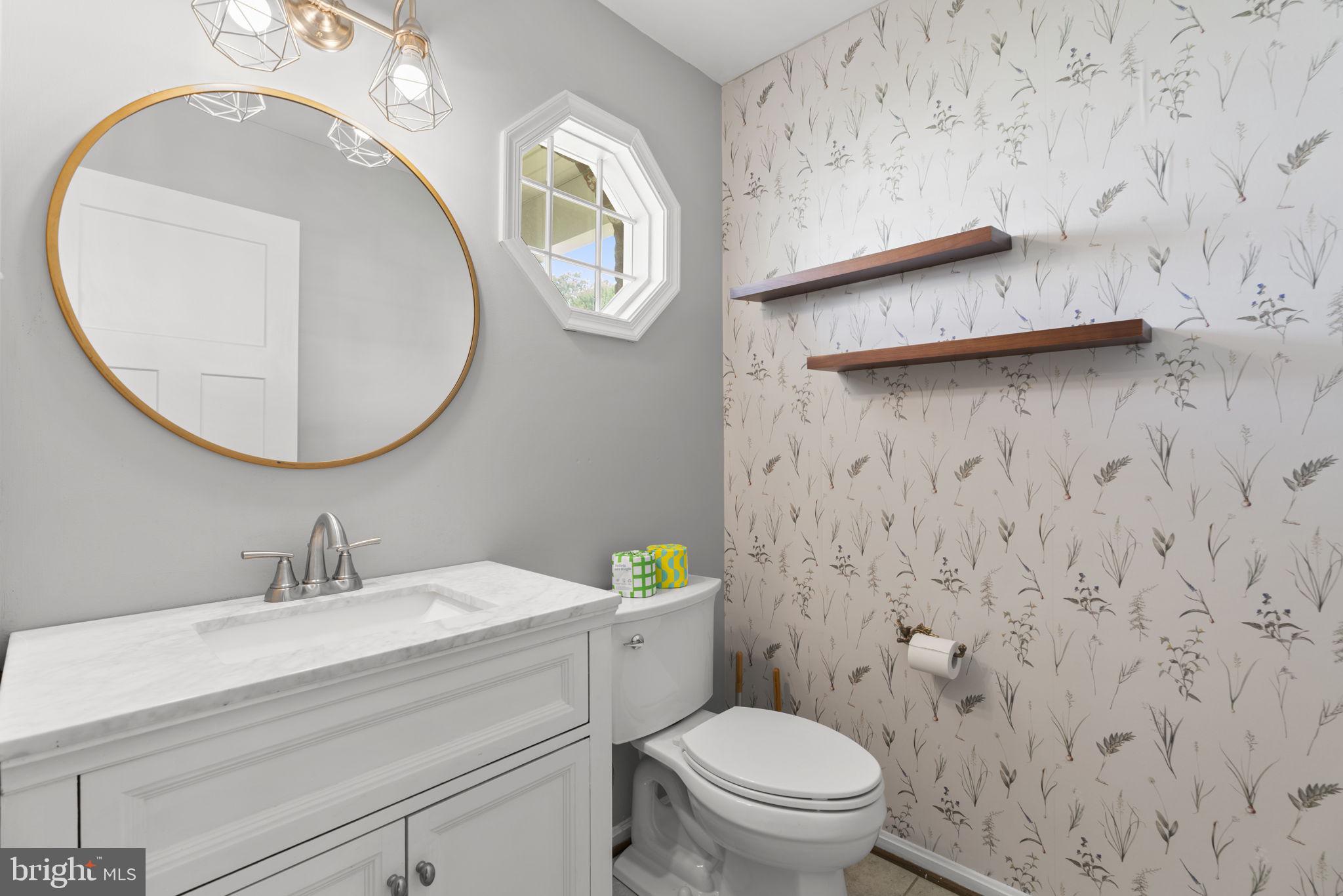 LINTHICUM OAKS - Residential