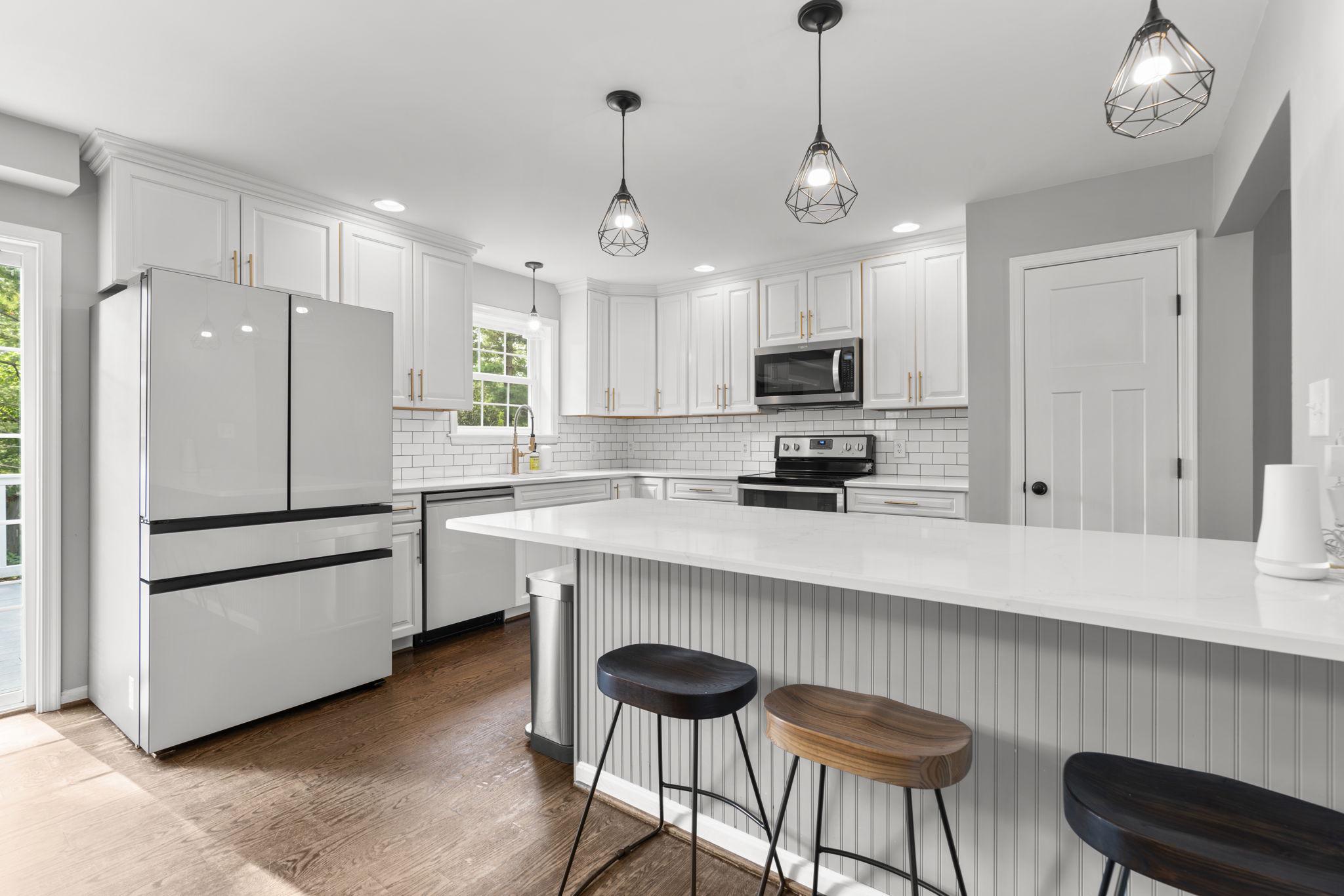 LINTHICUM OAKS - Residential