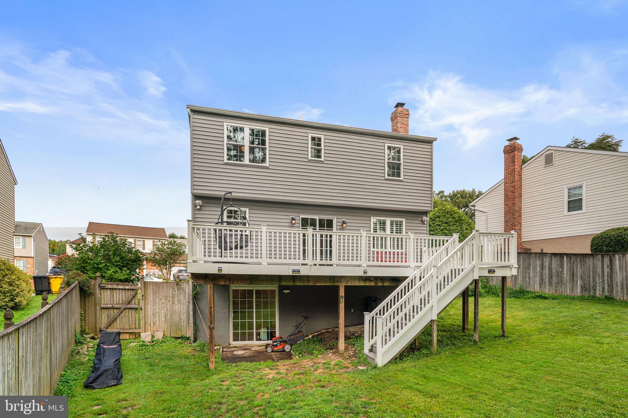 LINTHICUM OAKS - Residential