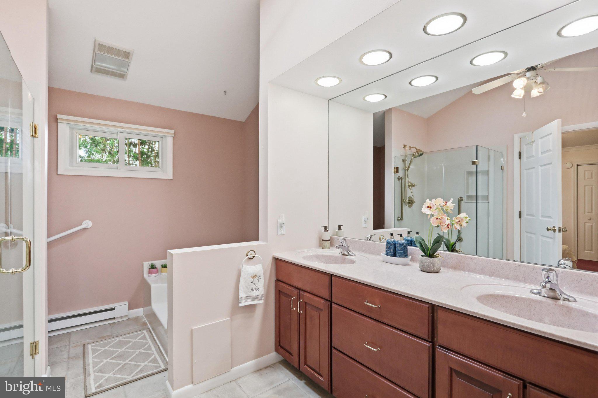 OAK RIDGE - Residential