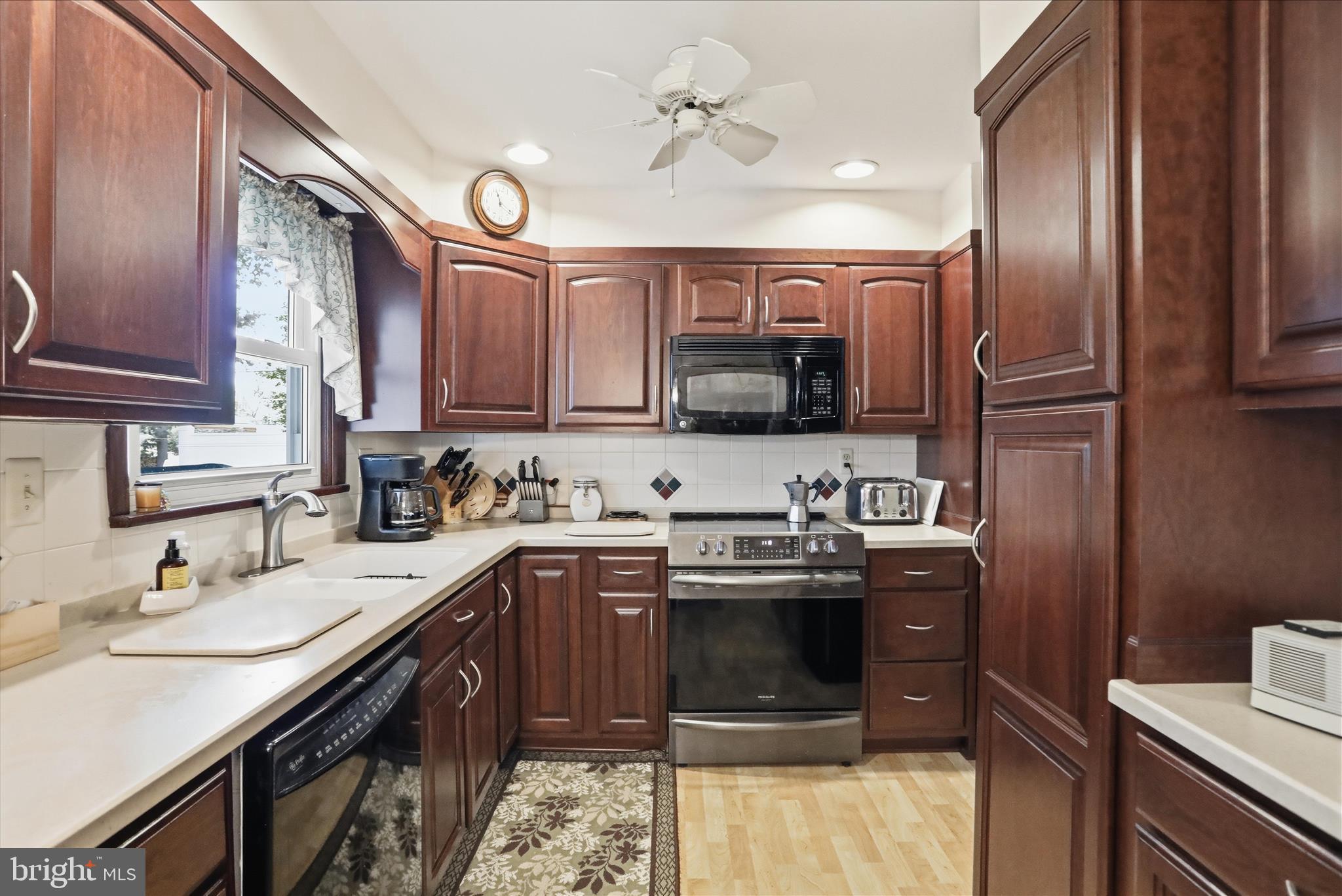 OAK RIDGE - Residential