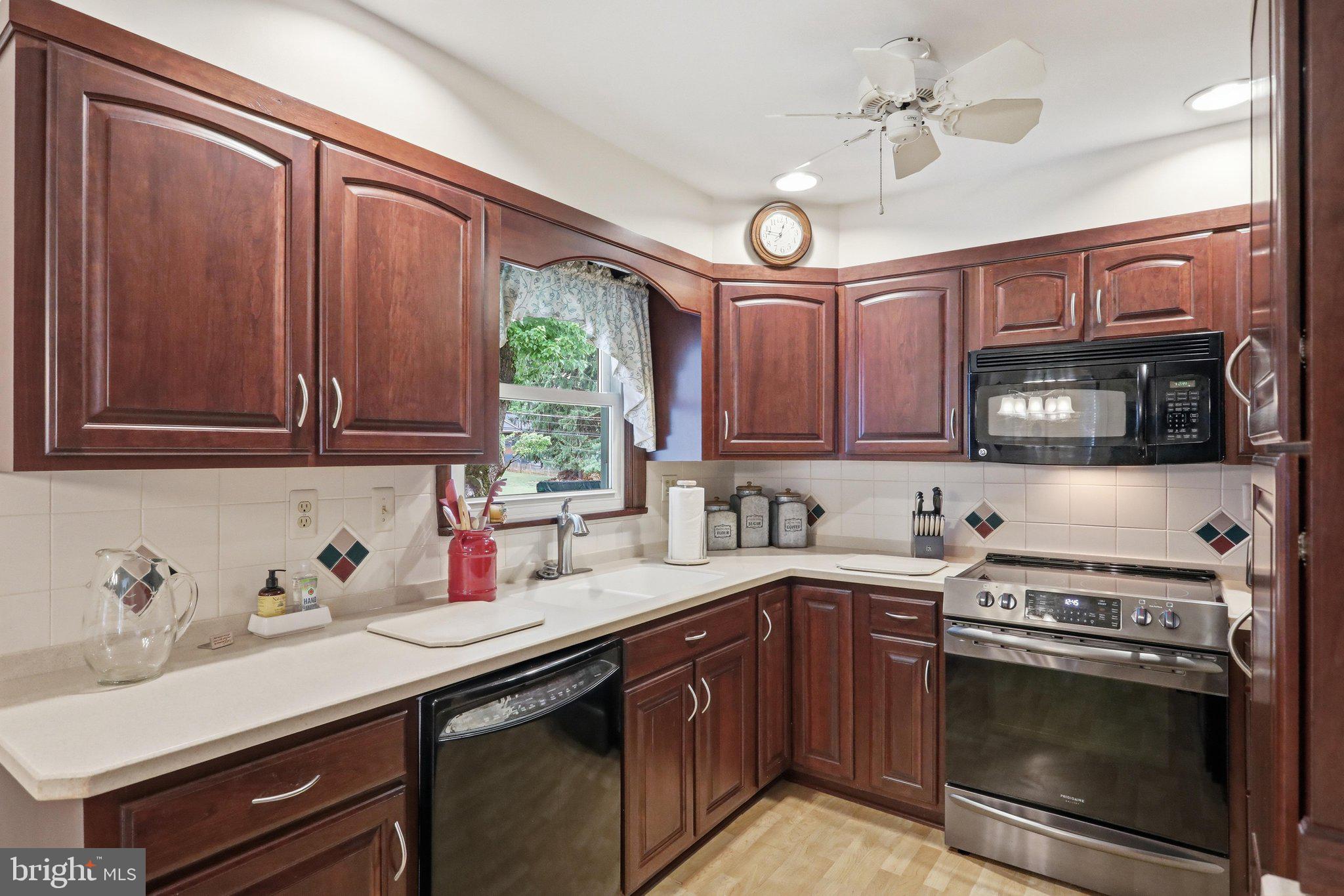 OAK RIDGE - Residential