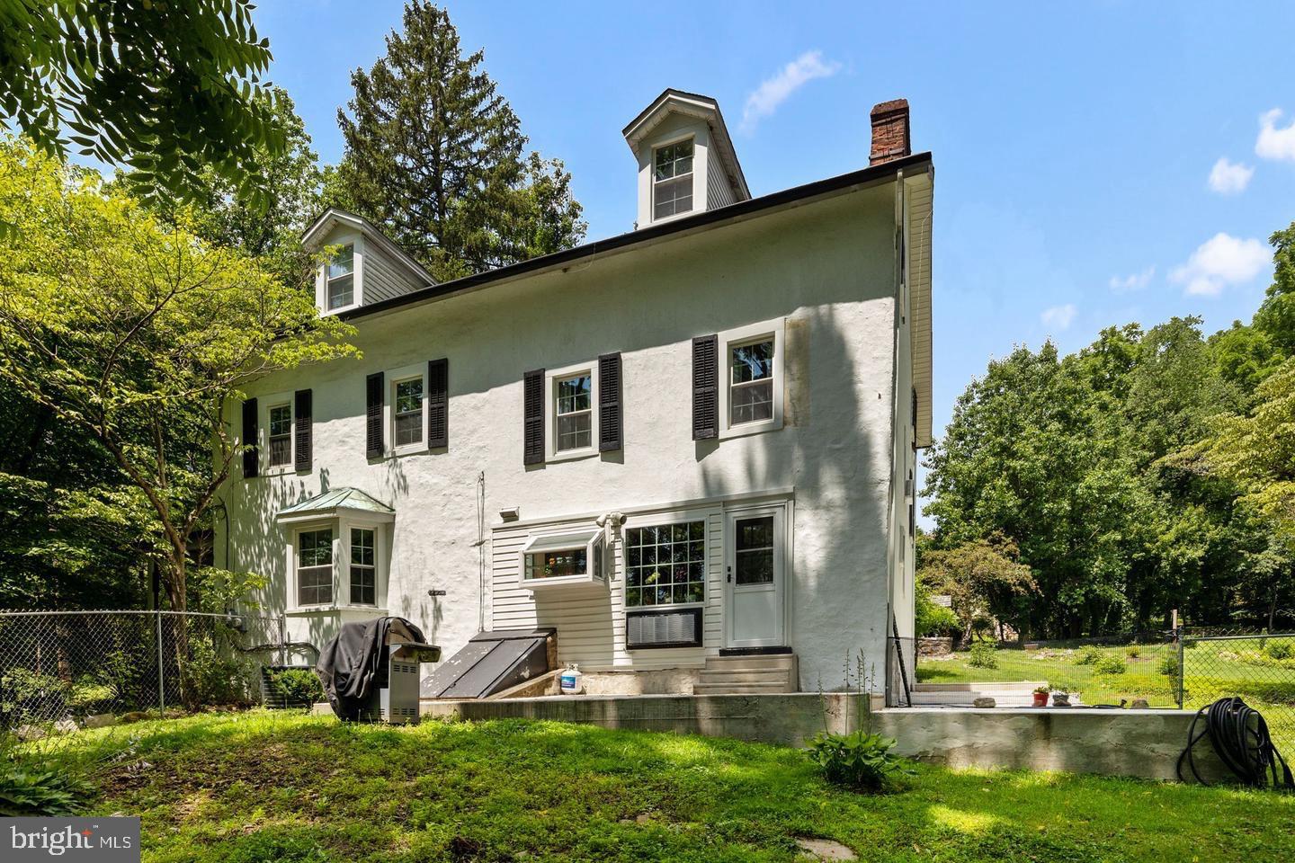 HUNTINGDON VALLEY - Residential
