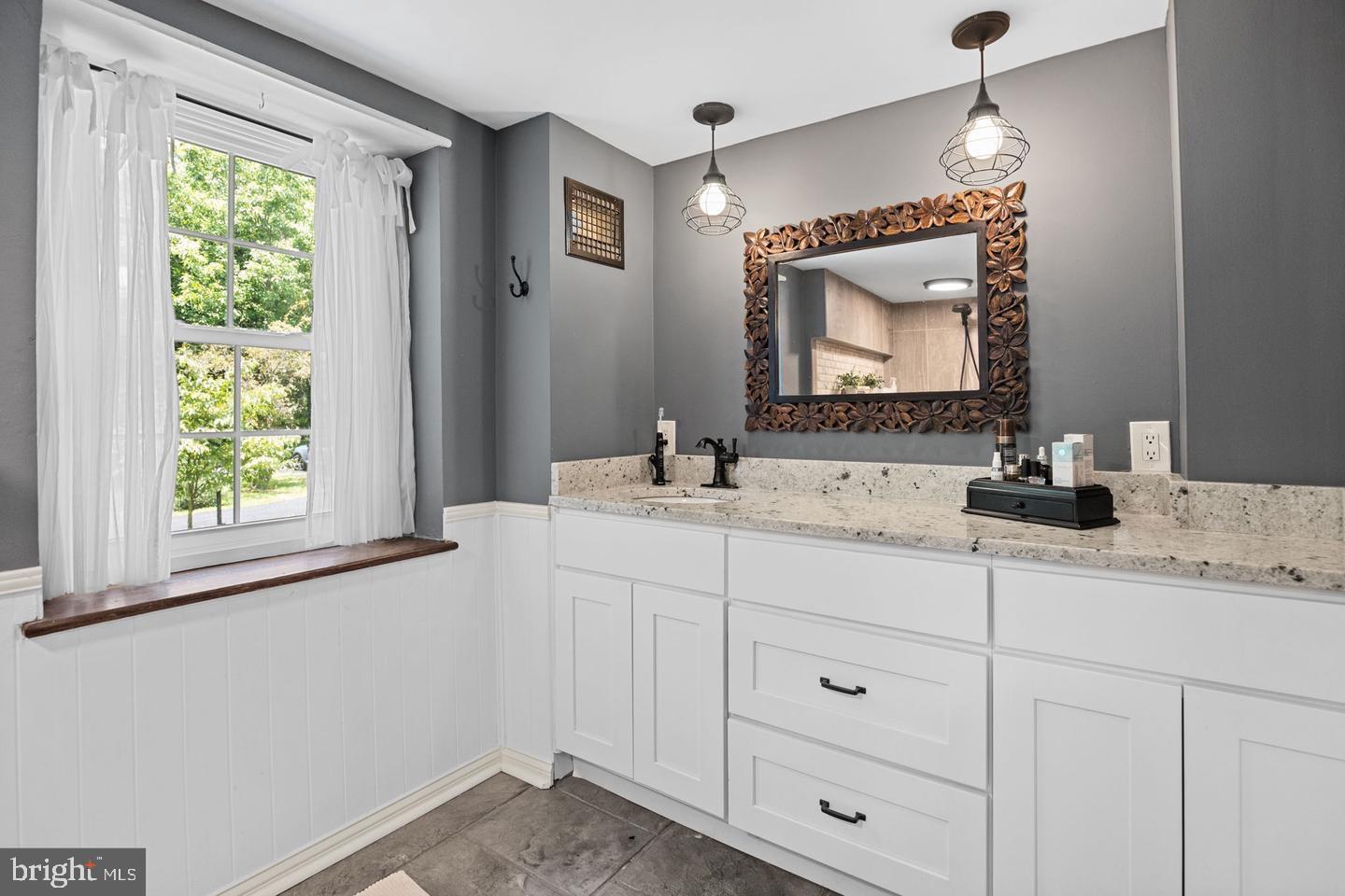 HUNTINGDON VALLEY - Residential