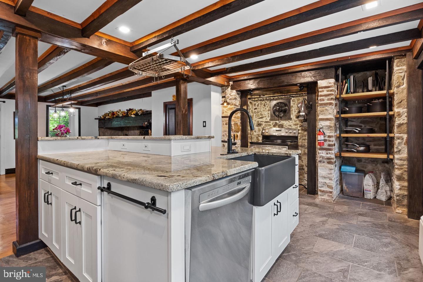 HUNTINGDON VALLEY - Residential