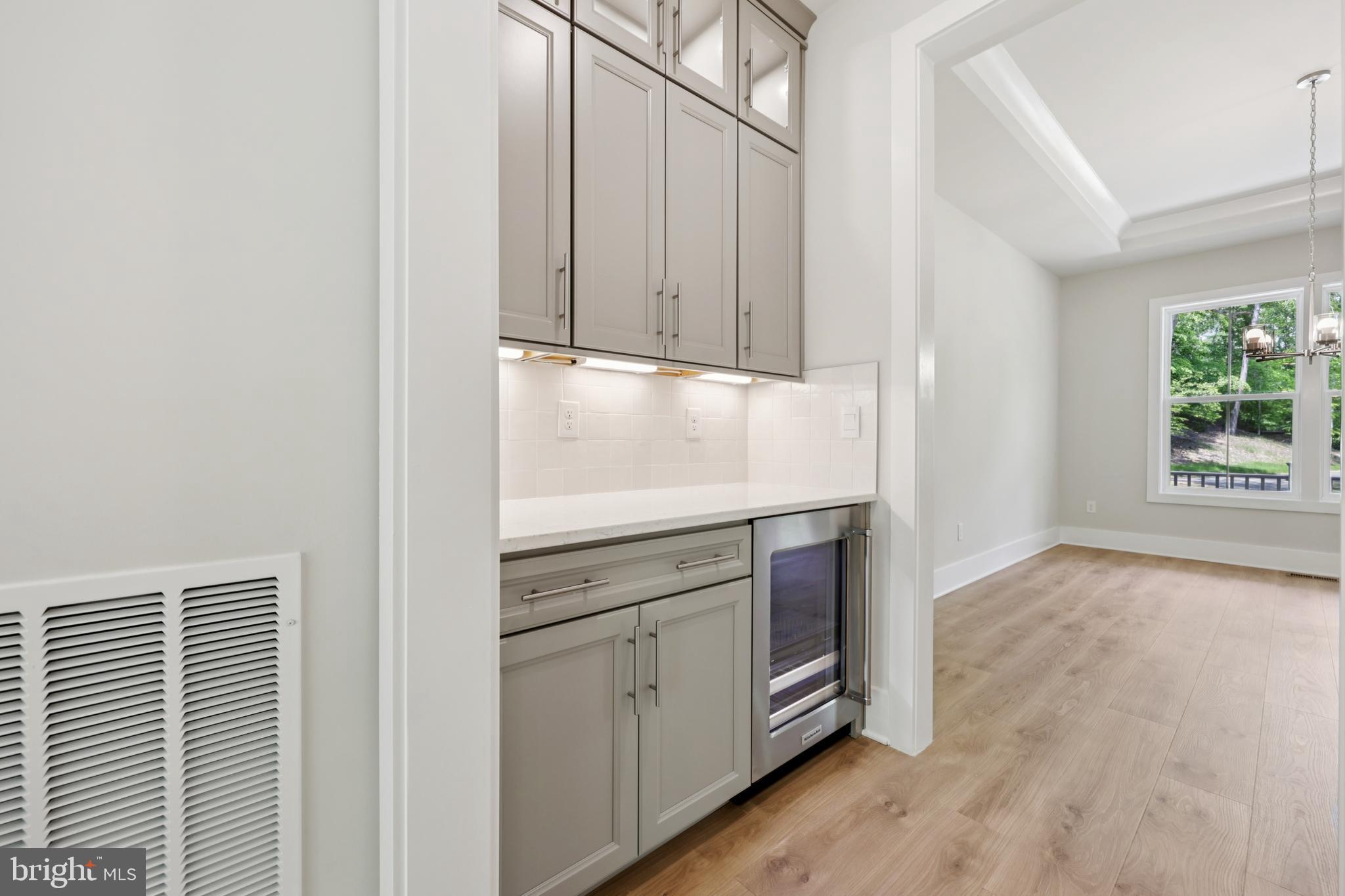 STILLVIEW ACRES - Residential