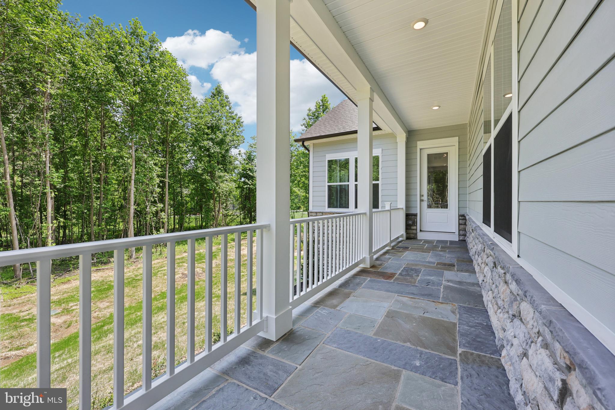 STILLVIEW ACRES - Residential