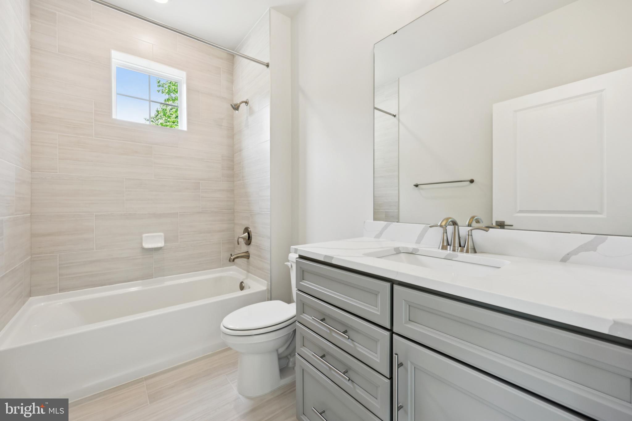 STILLVIEW ACRES - Residential