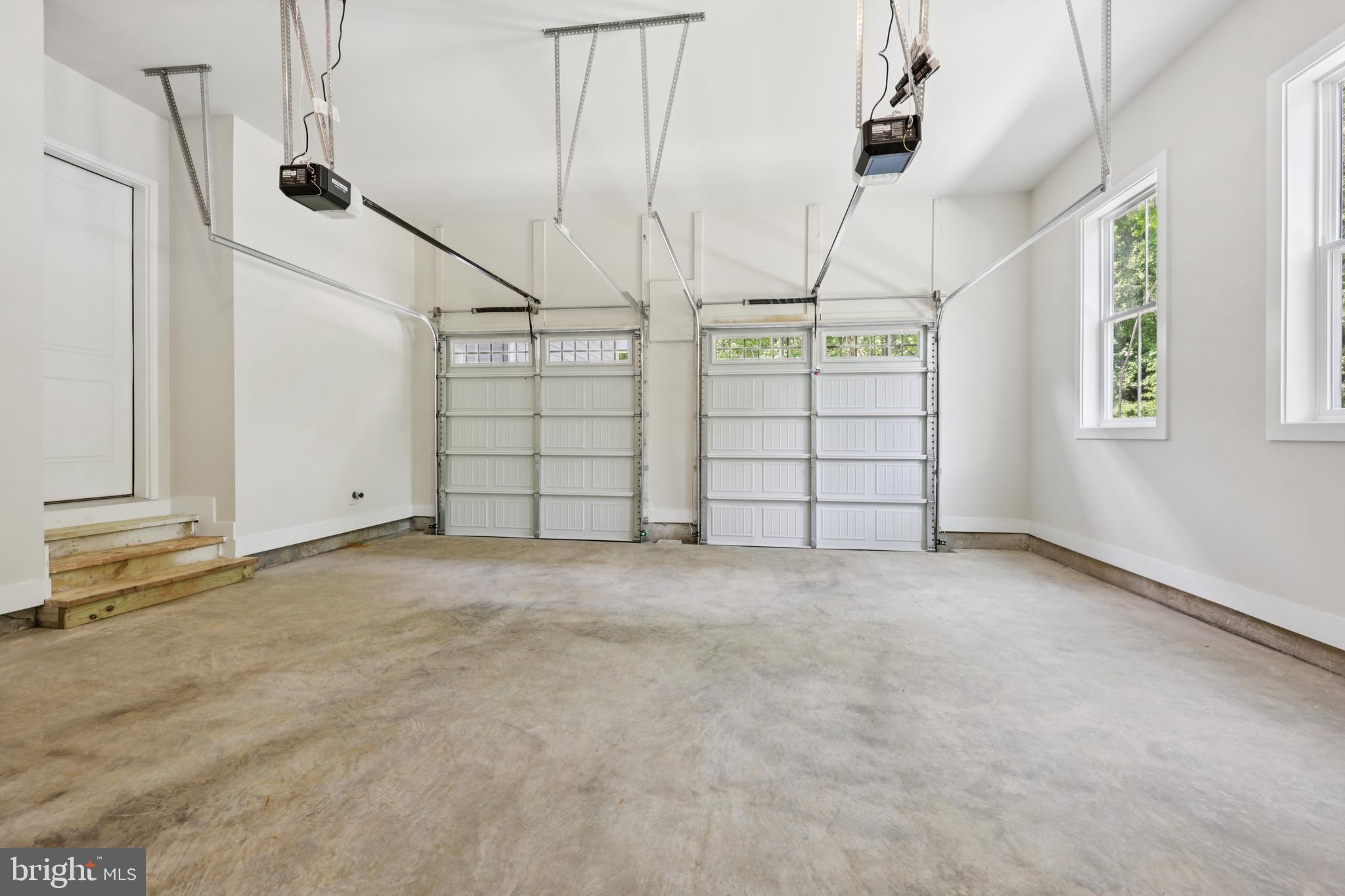 STILLVIEW ACRES - Residential