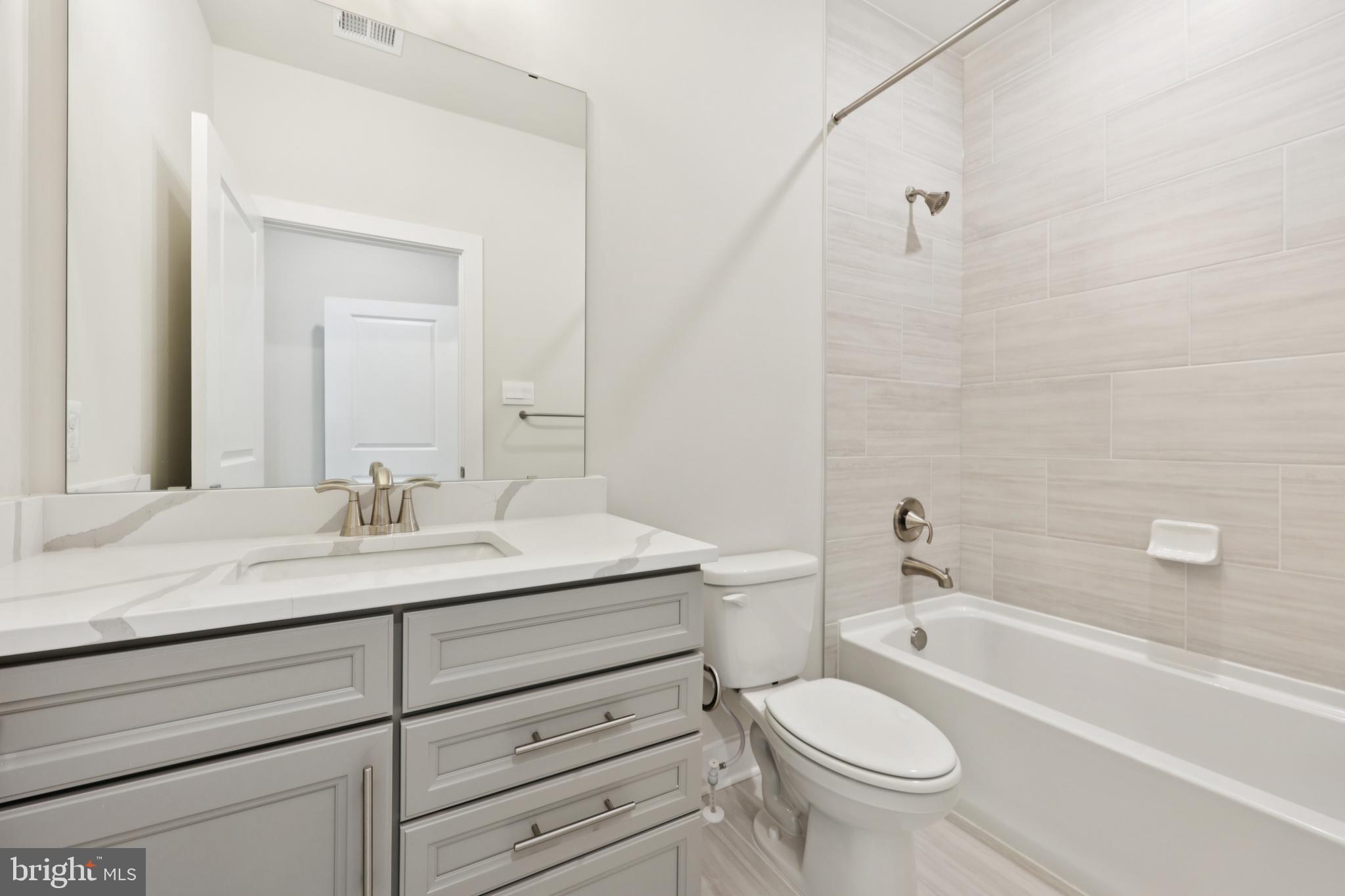 STILLVIEW ACRES - Residential