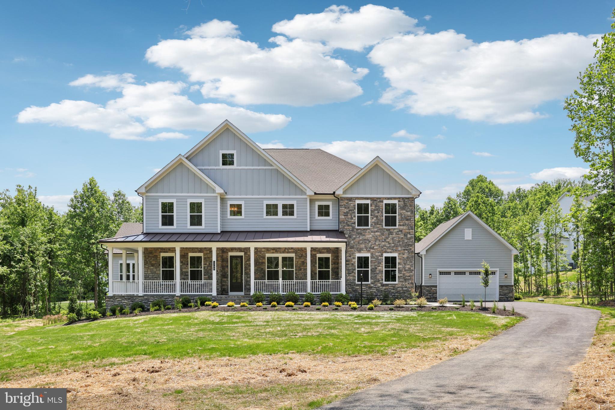 STILLVIEW ACRES - Residential