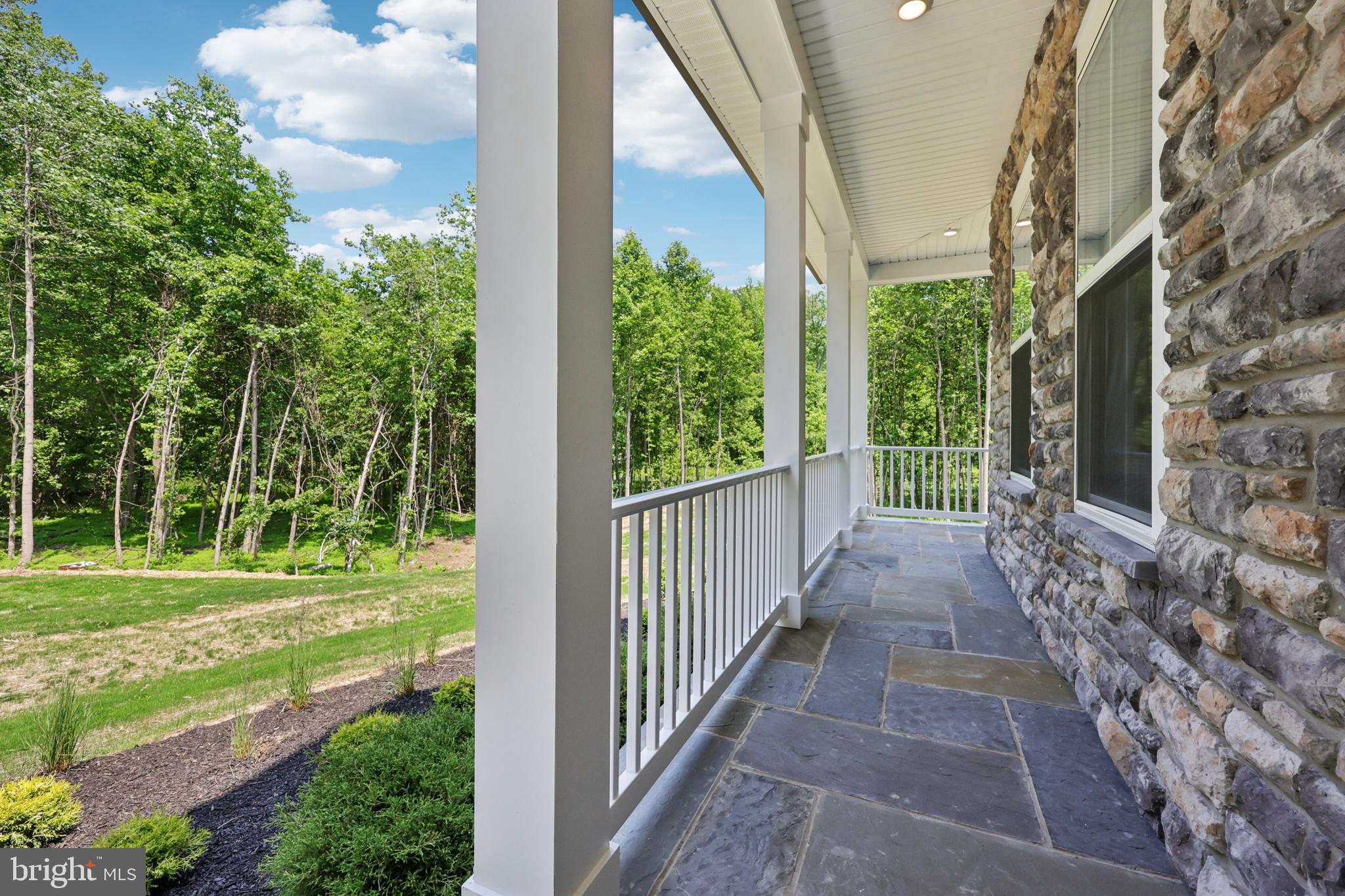 STILLVIEW ACRES - Residential