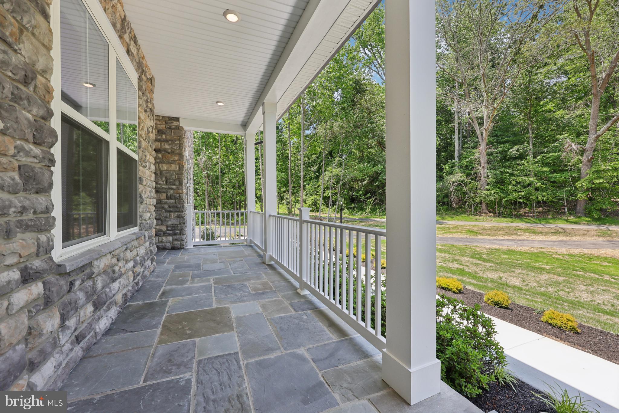 STILLVIEW ACRES - Residential