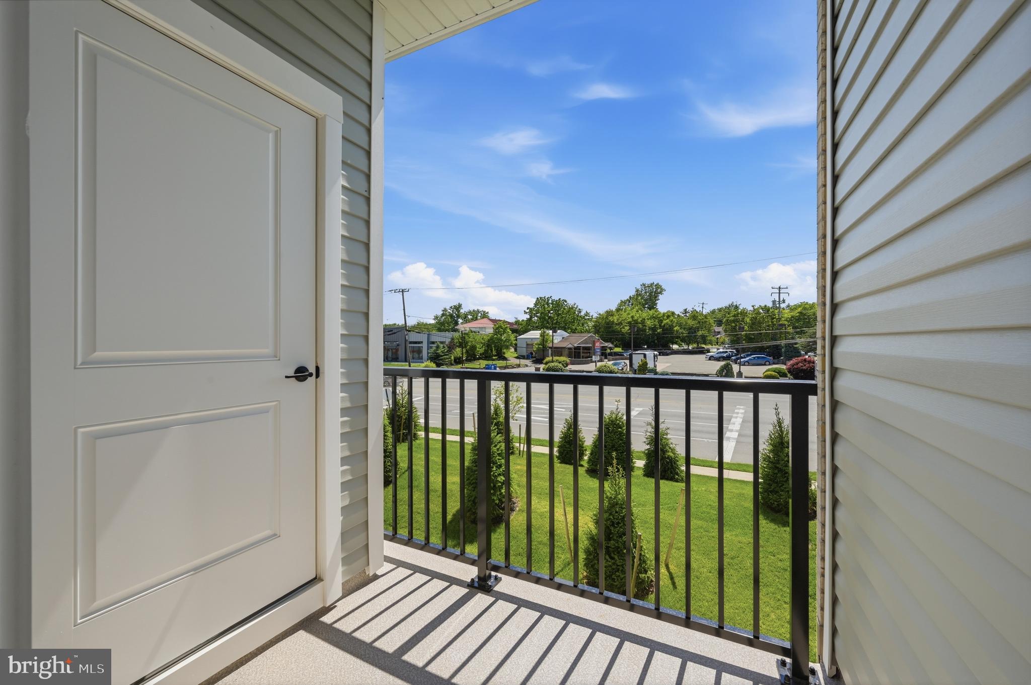 LINK AT COLMAR - Residential