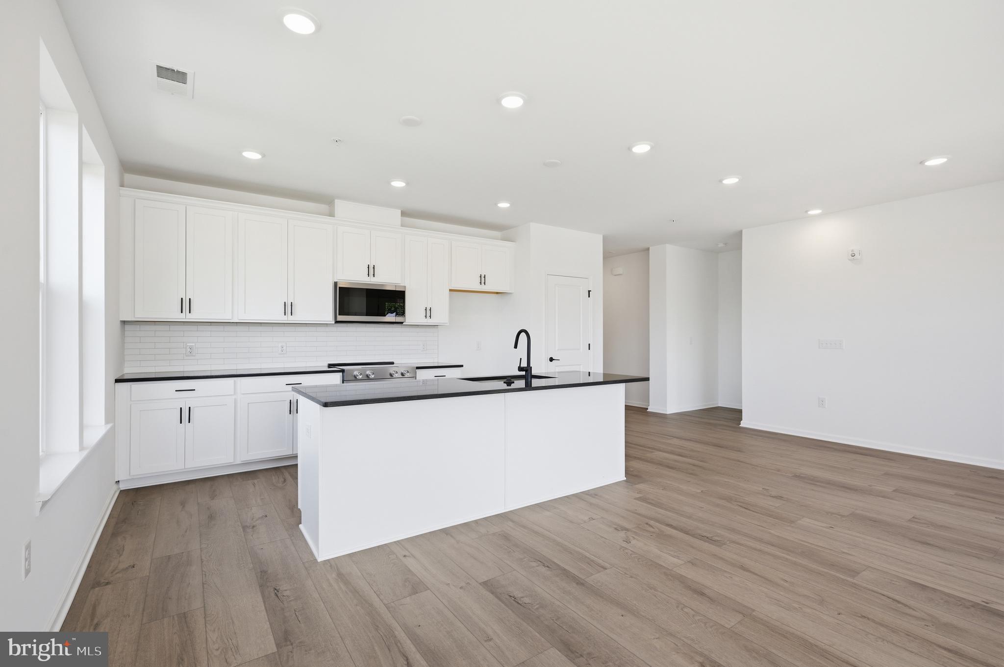LINK AT COLMAR - Residential