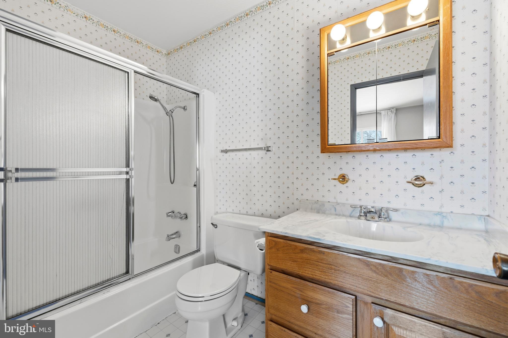 LEISURE WORLD - Residential