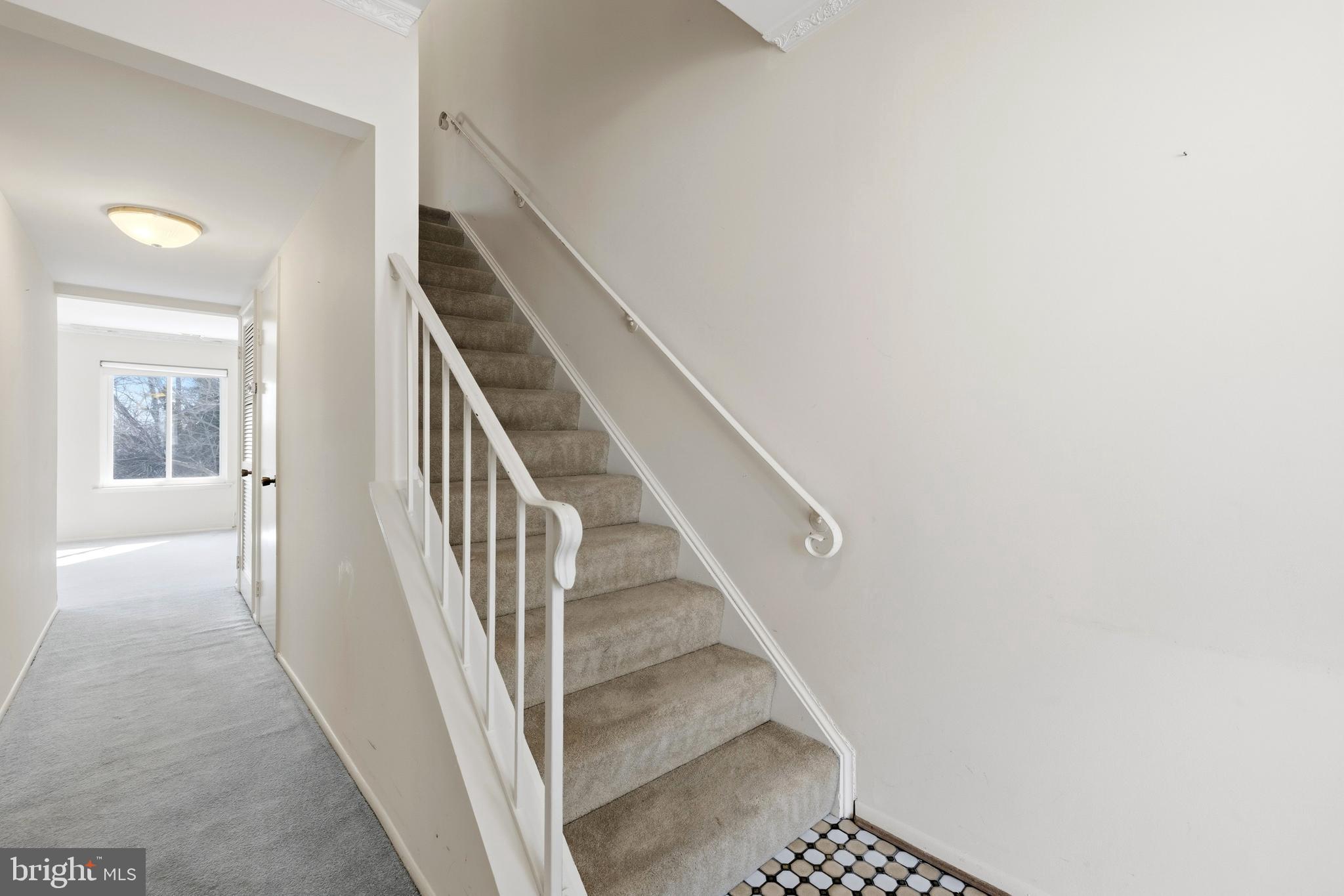 LEISURE WORLD - Residential