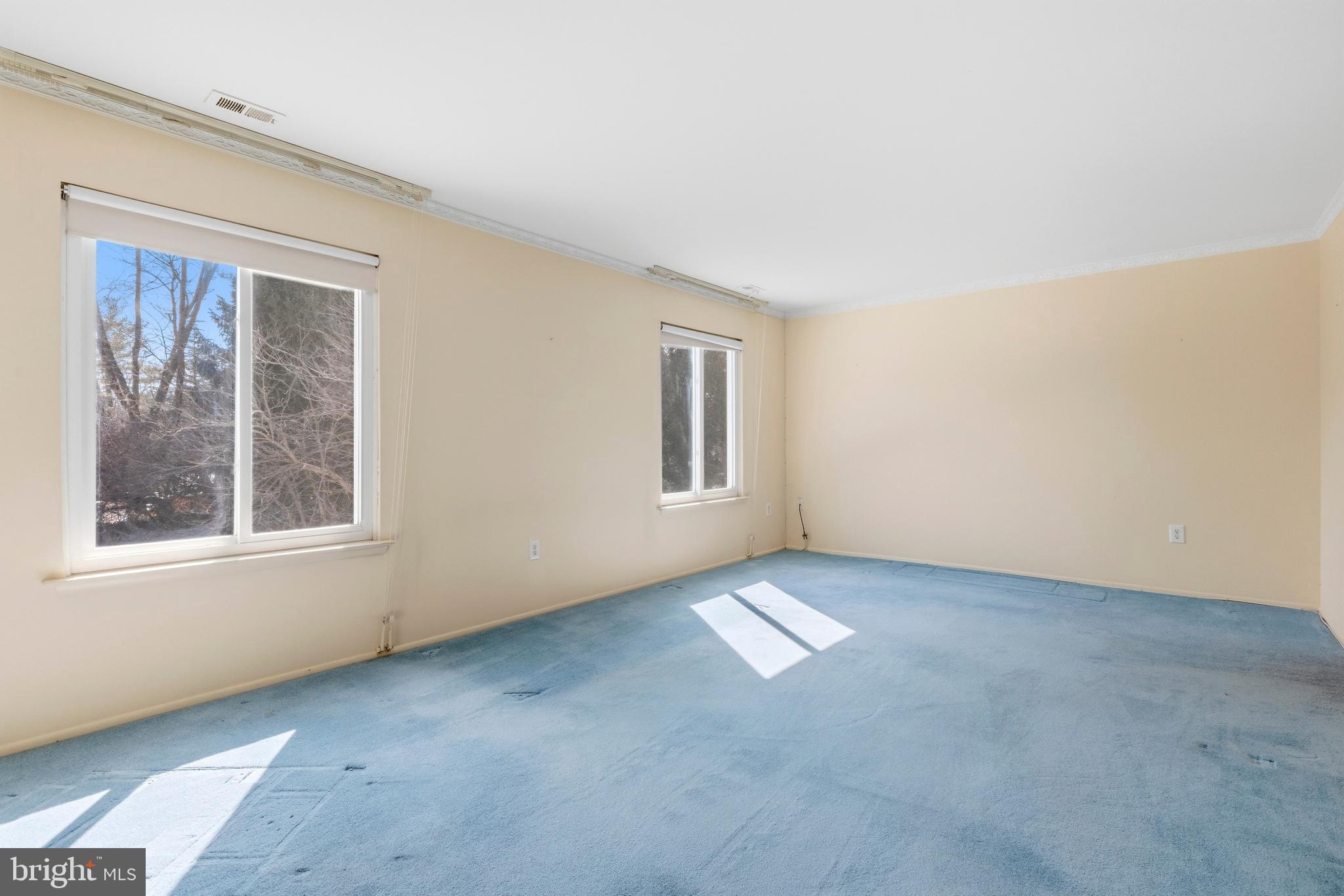 LEISURE WORLD - Residential