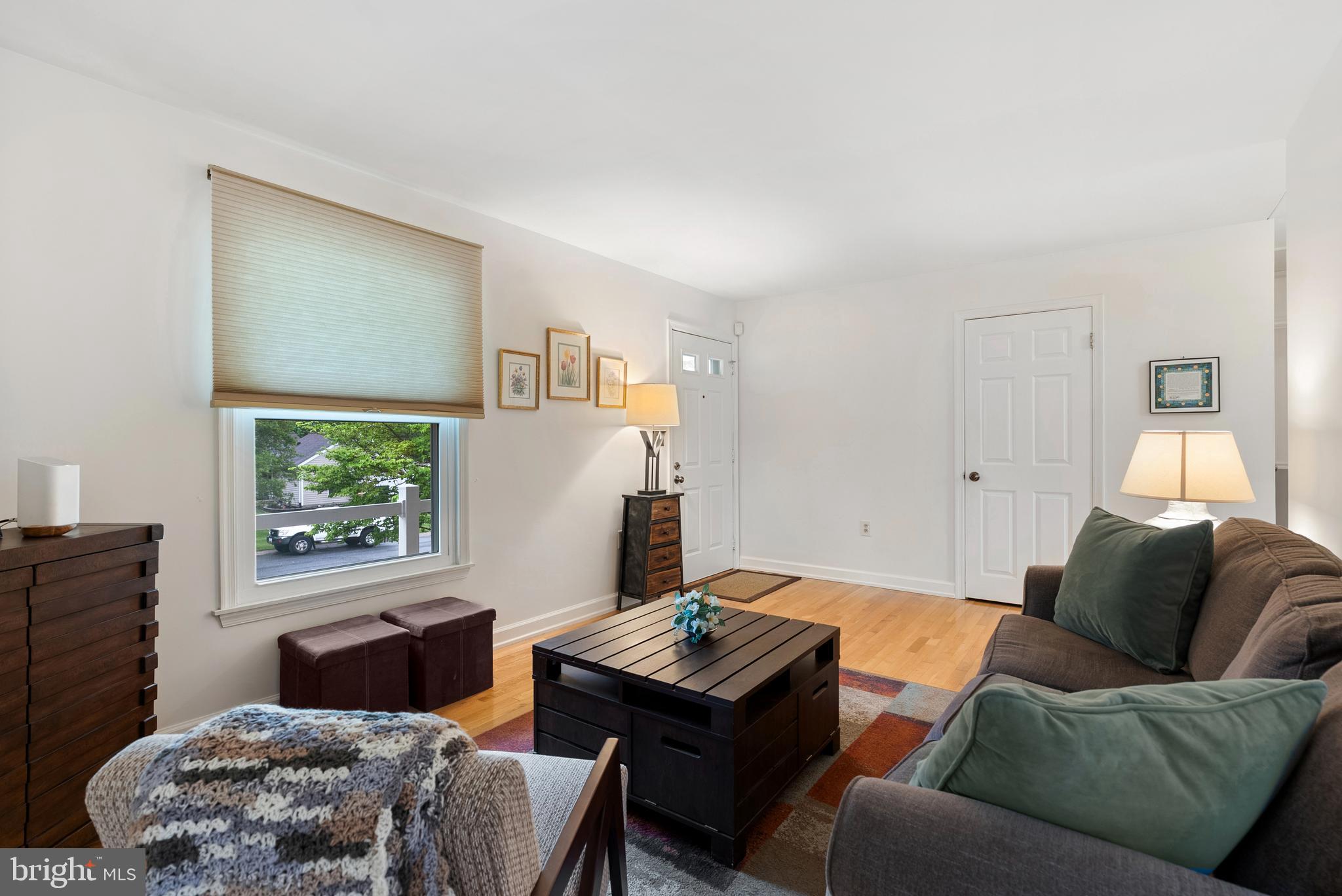DEVLIN SQUARE - Residential