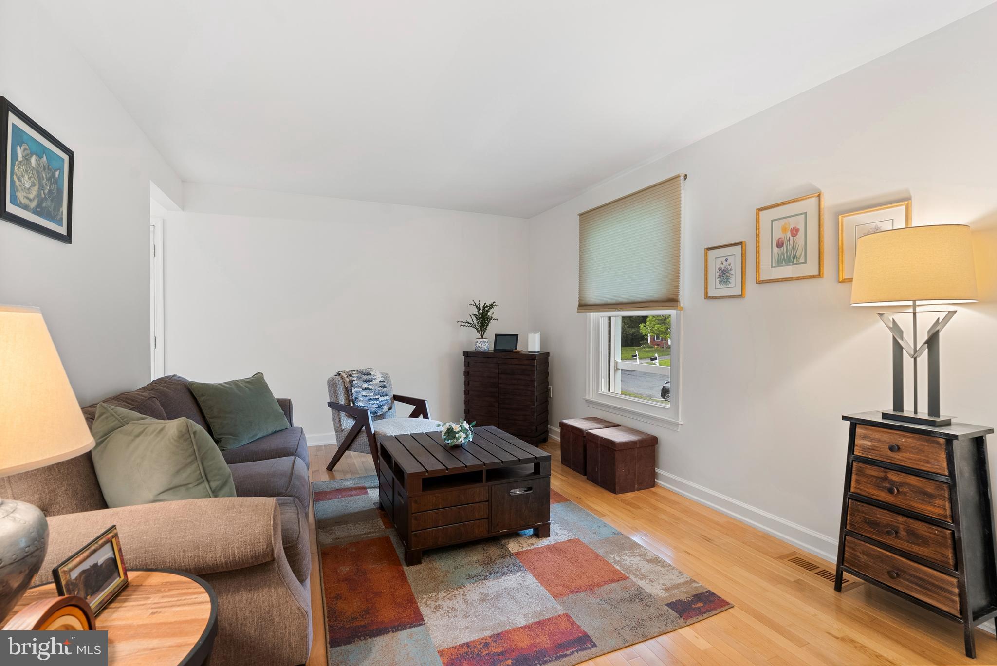 DEVLIN SQUARE - Residential