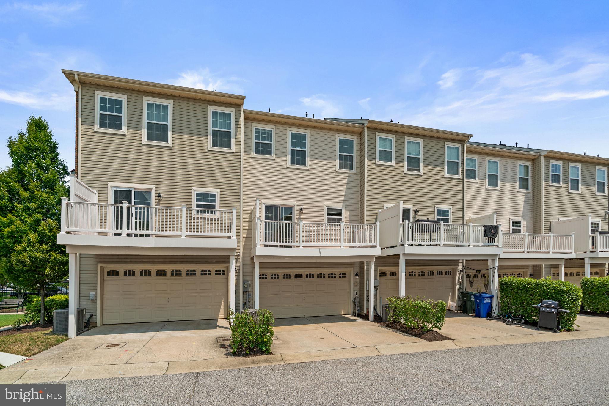 BLUE STREAM - Residential