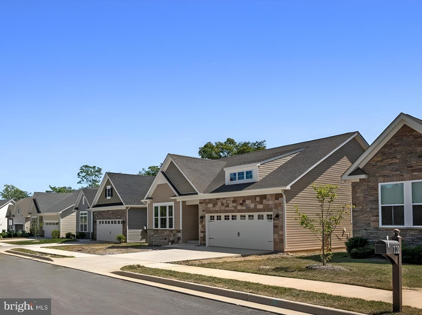 ABRAM'S CHASE - Residential
