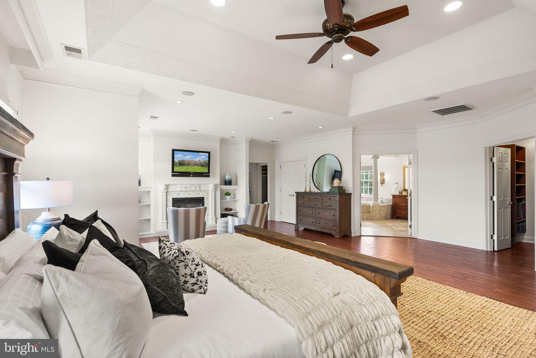 BELMONT COUNTRY CLUB - Residential